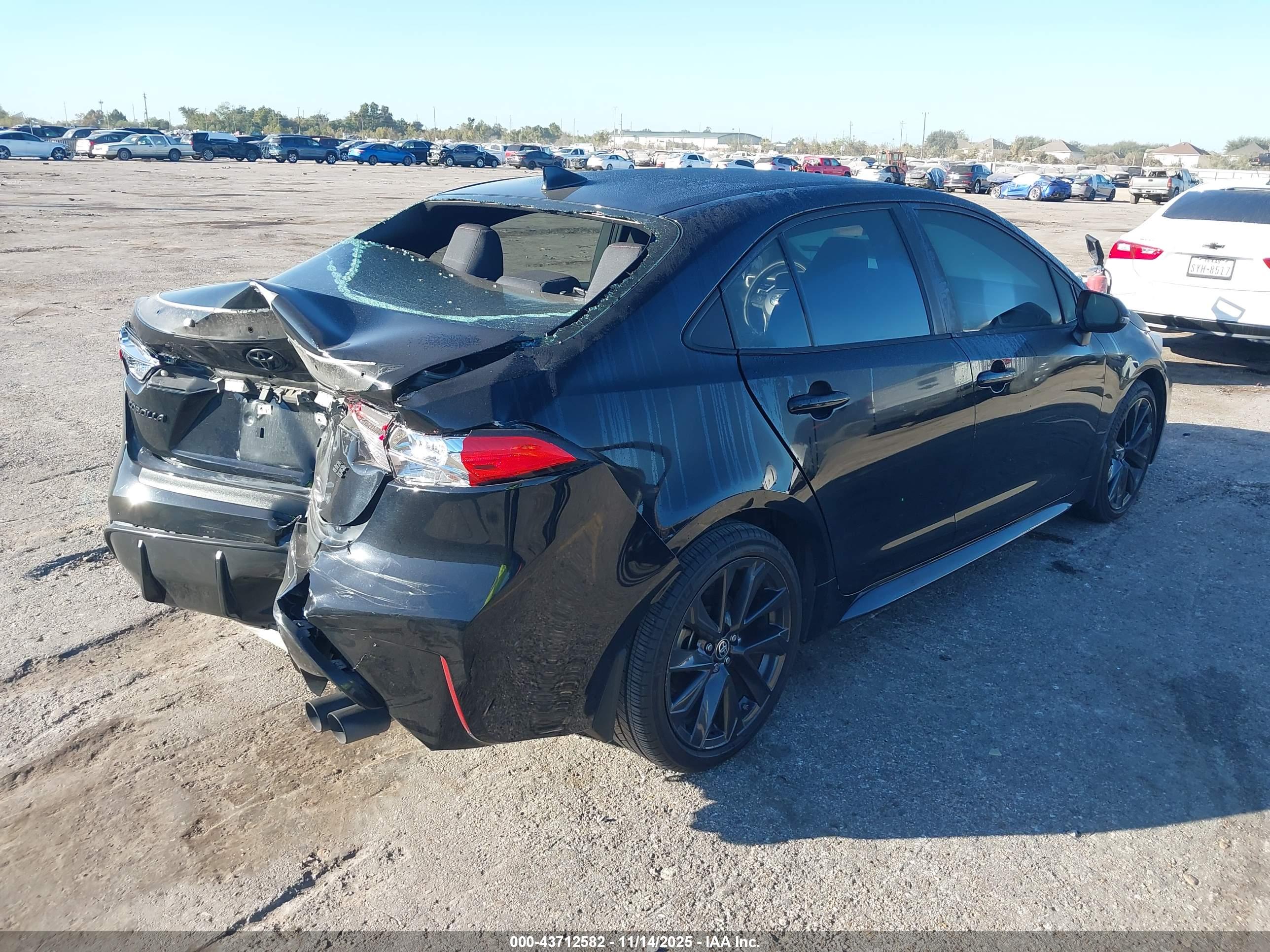 TOYOTA COROLLA image 4