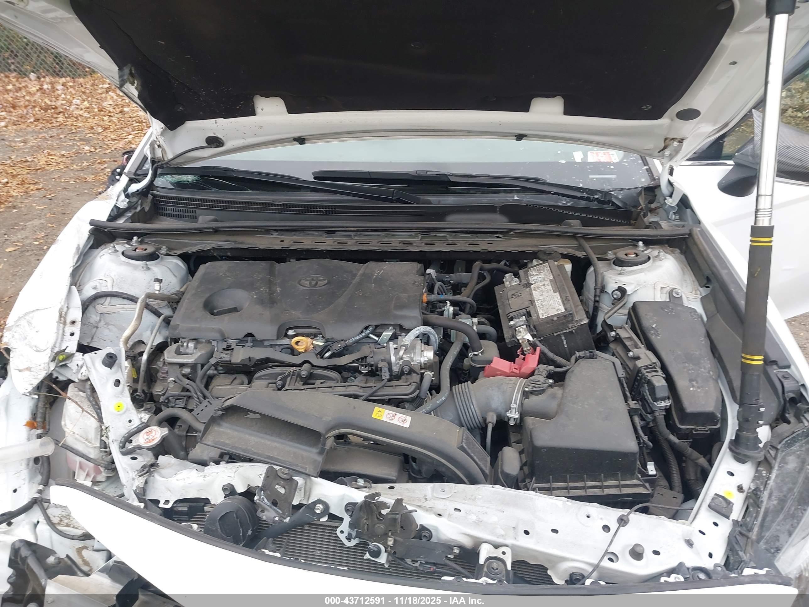 TOYOTA CAMRY image 10