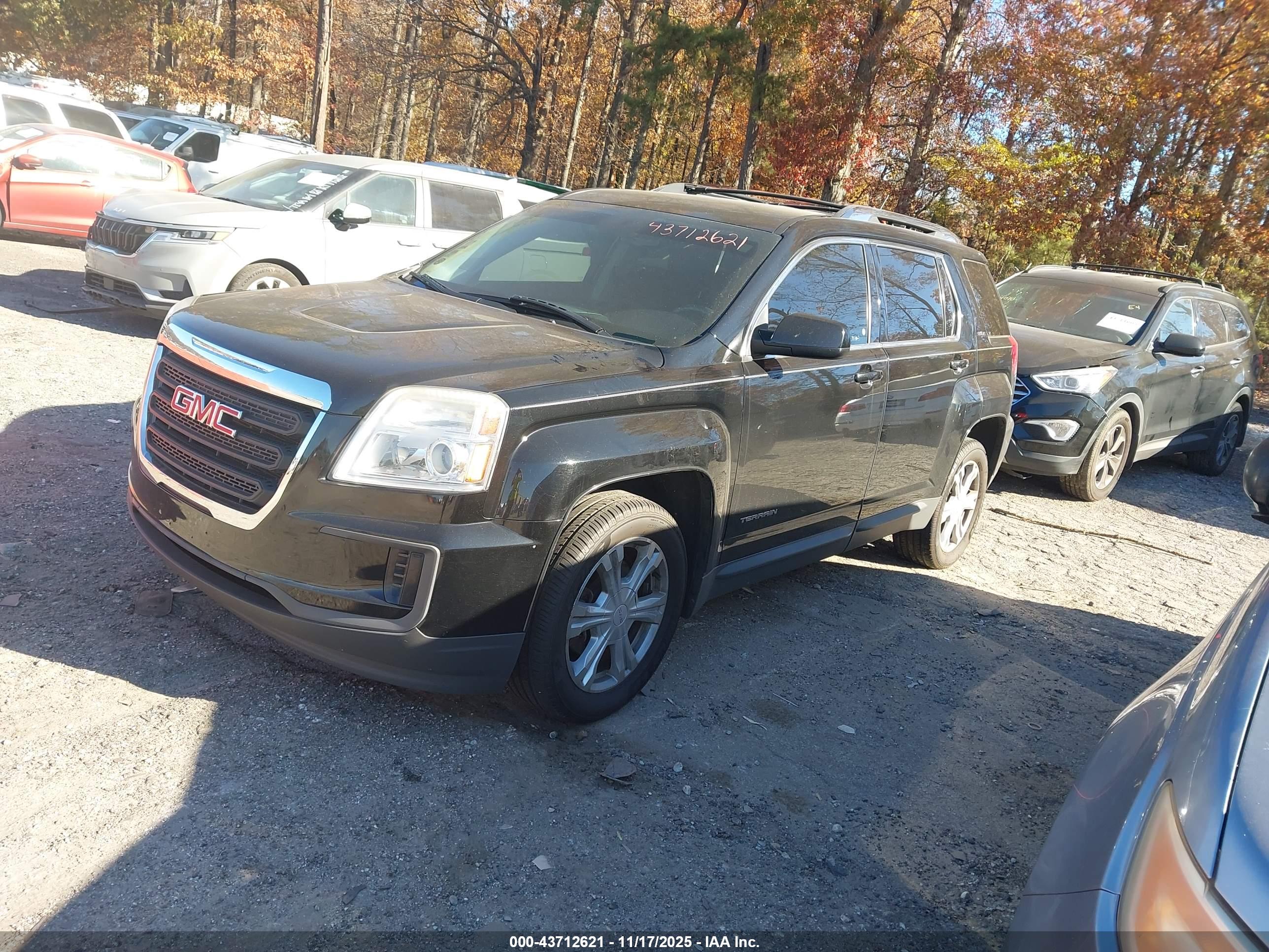 GMC TERRAIN image 2
