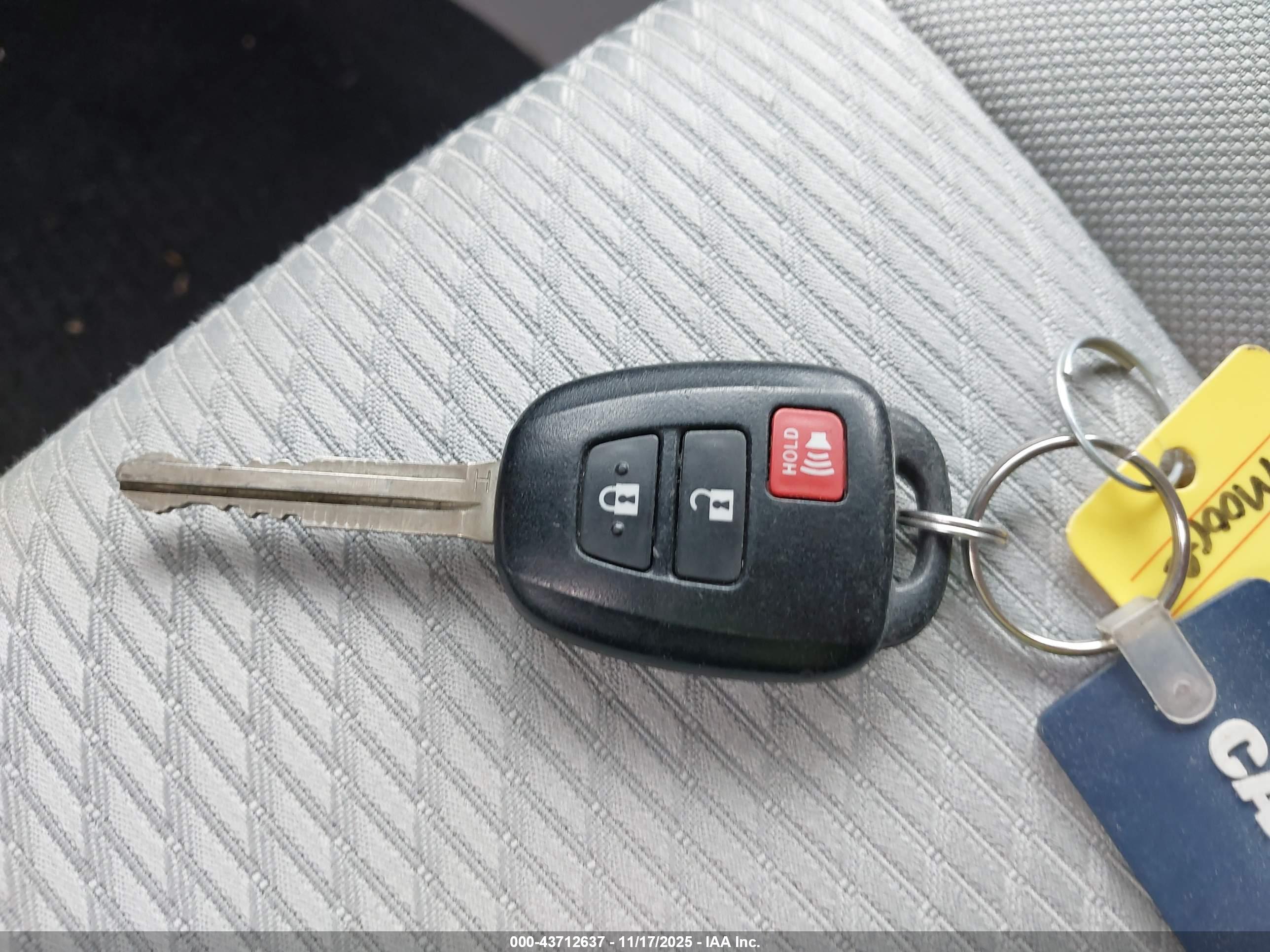 TOYOTA HIGHLANDER image 11