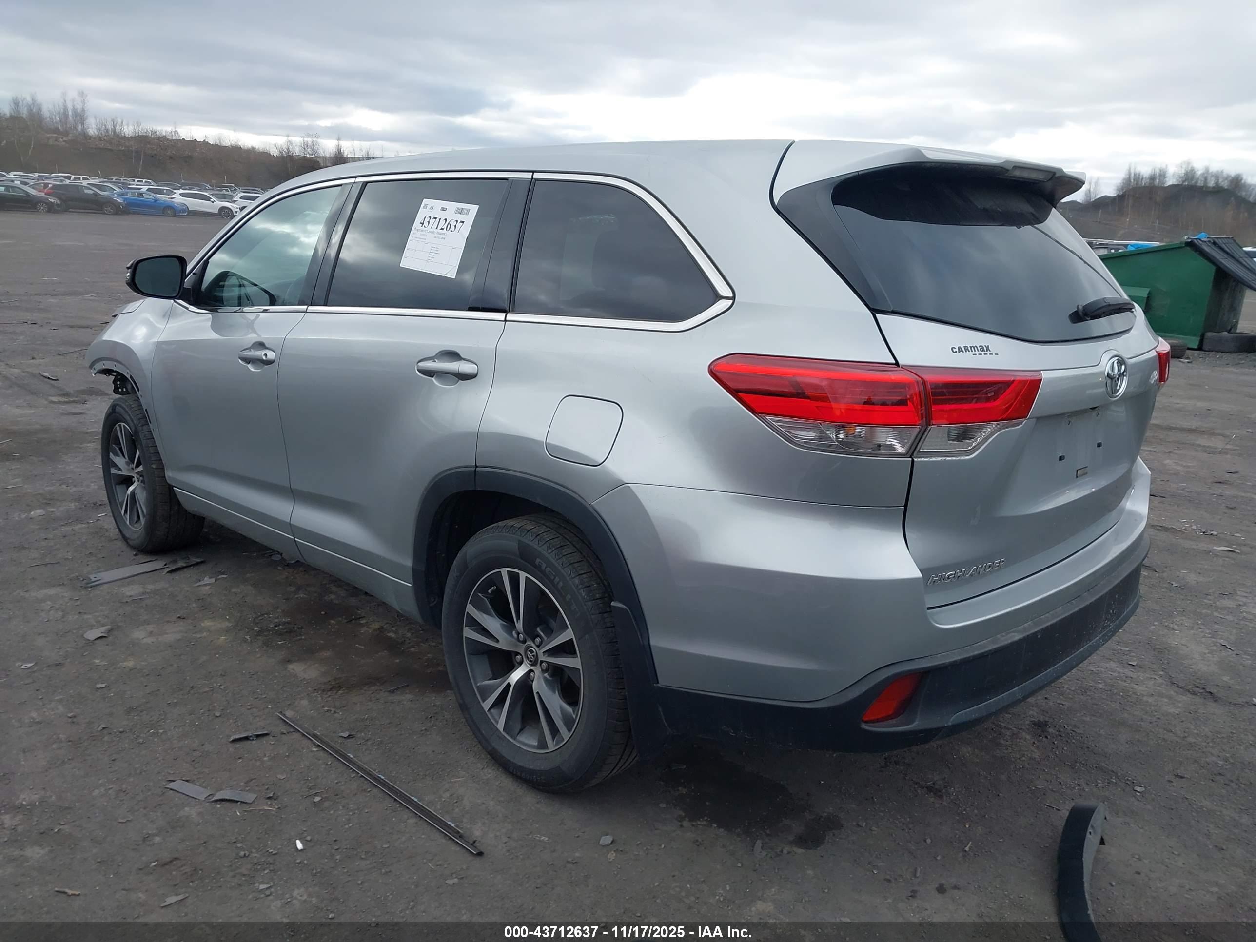TOYOTA HIGHLANDER image 3