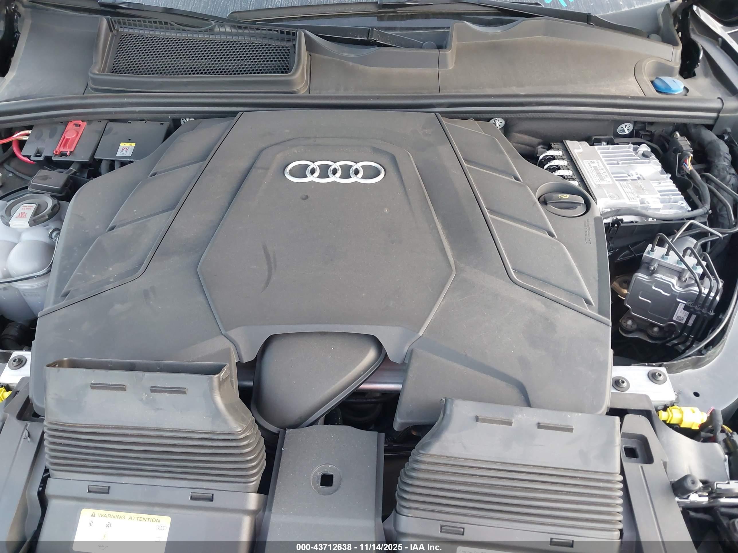 AUDI Q7 image 10