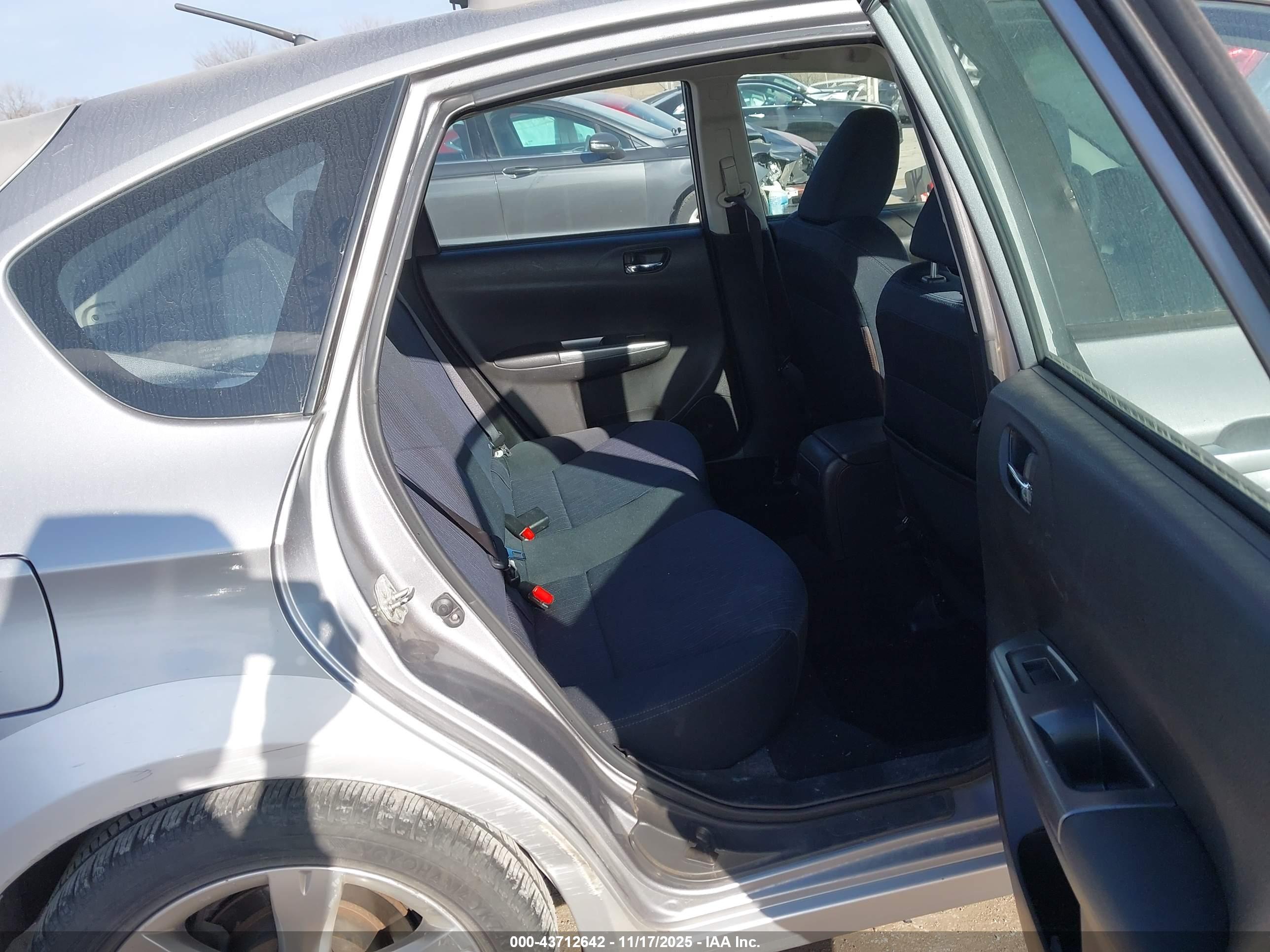 SUBARU IMPREZA image 8