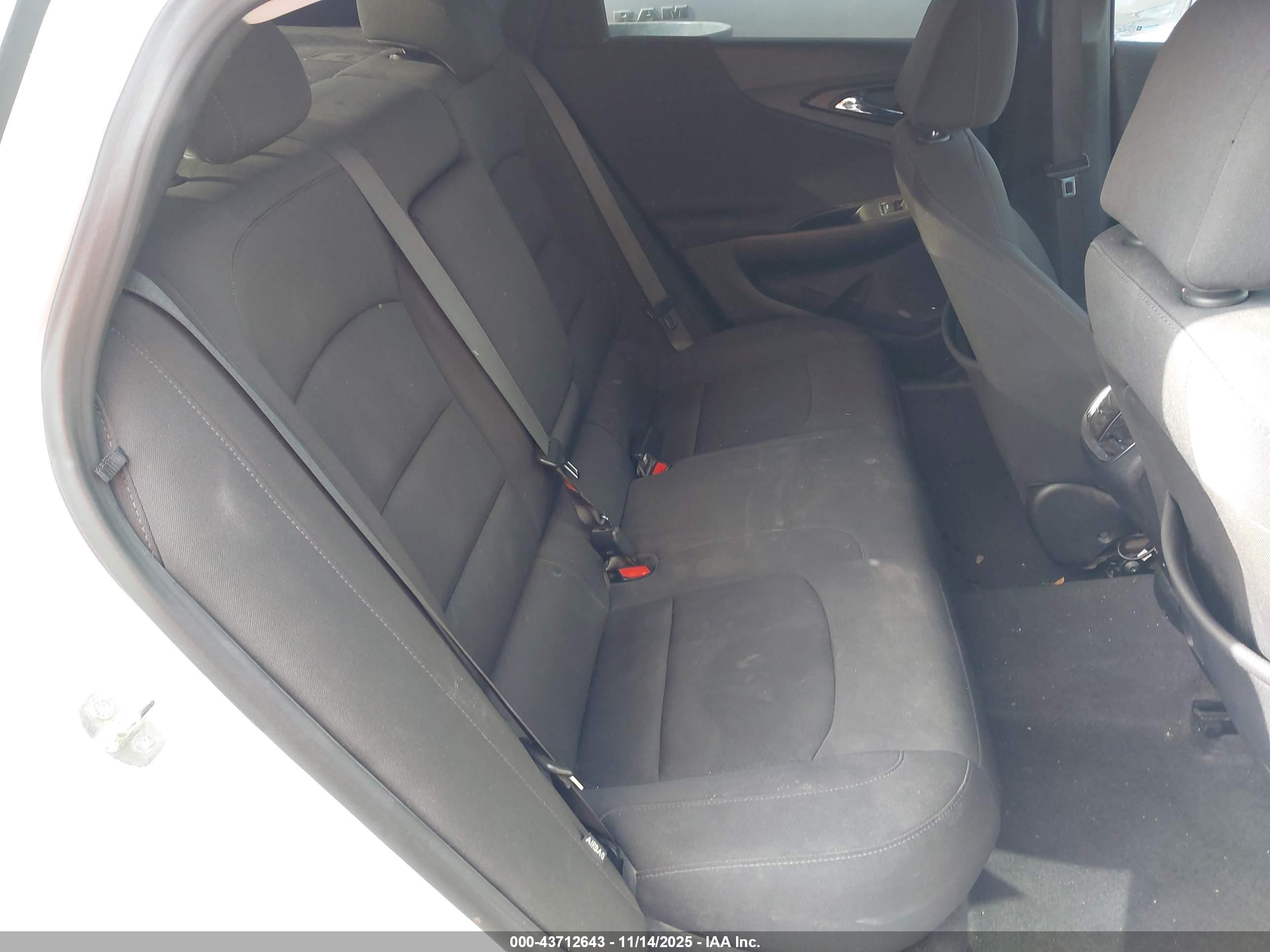 CHEVROLET MALIBU image 8