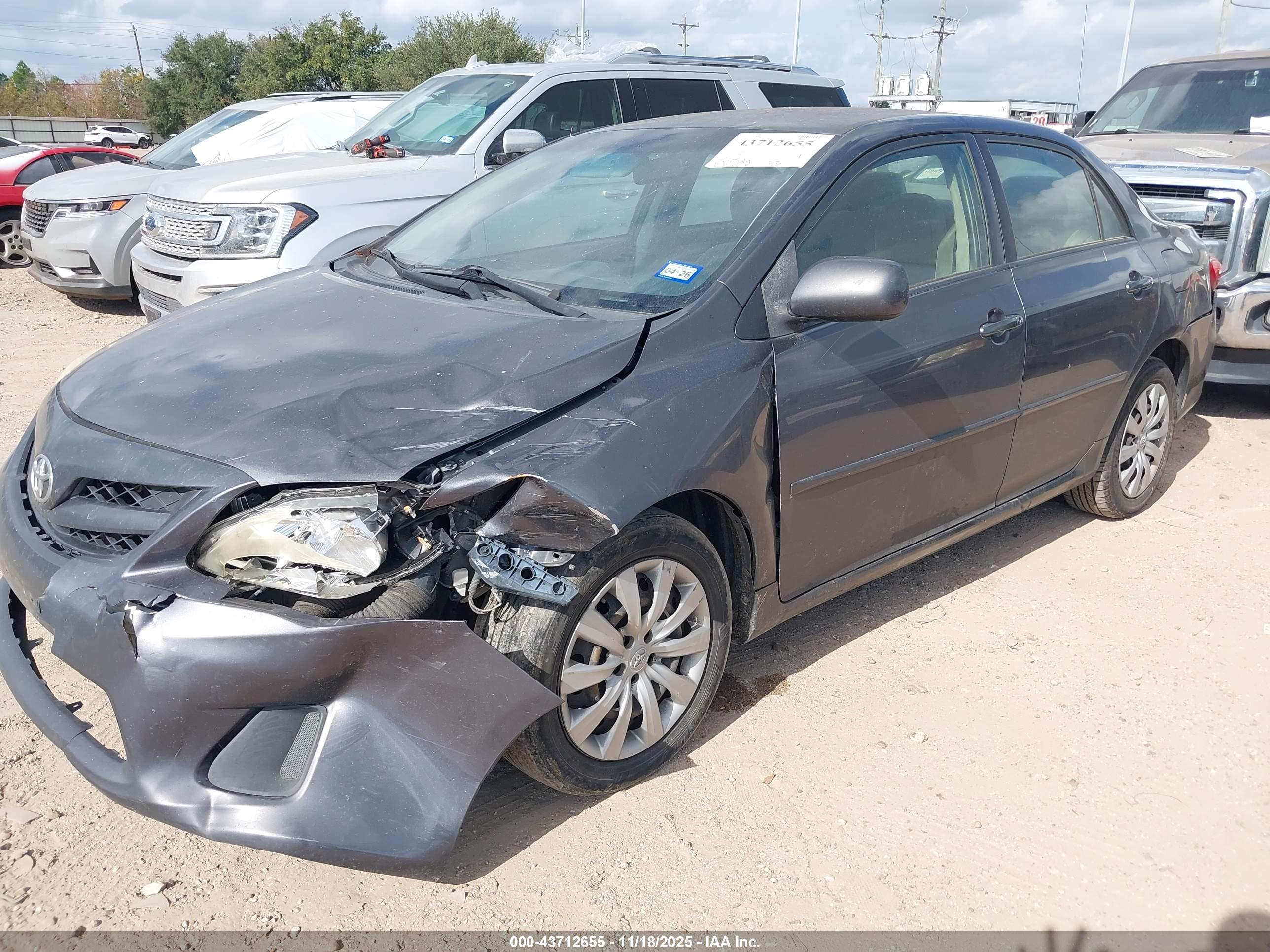 TOYOTA COROLLA image 2