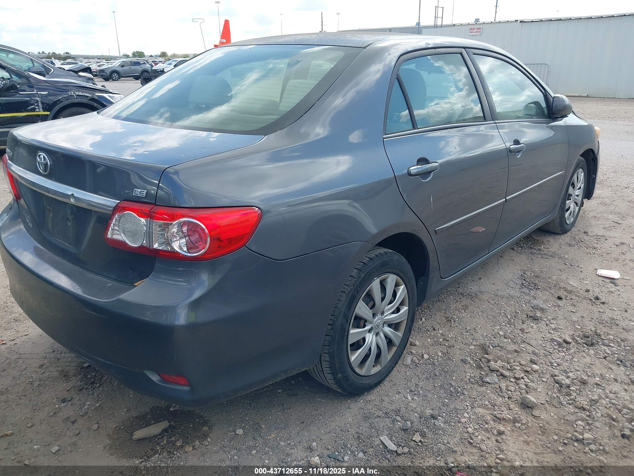TOYOTA COROLLA image 4