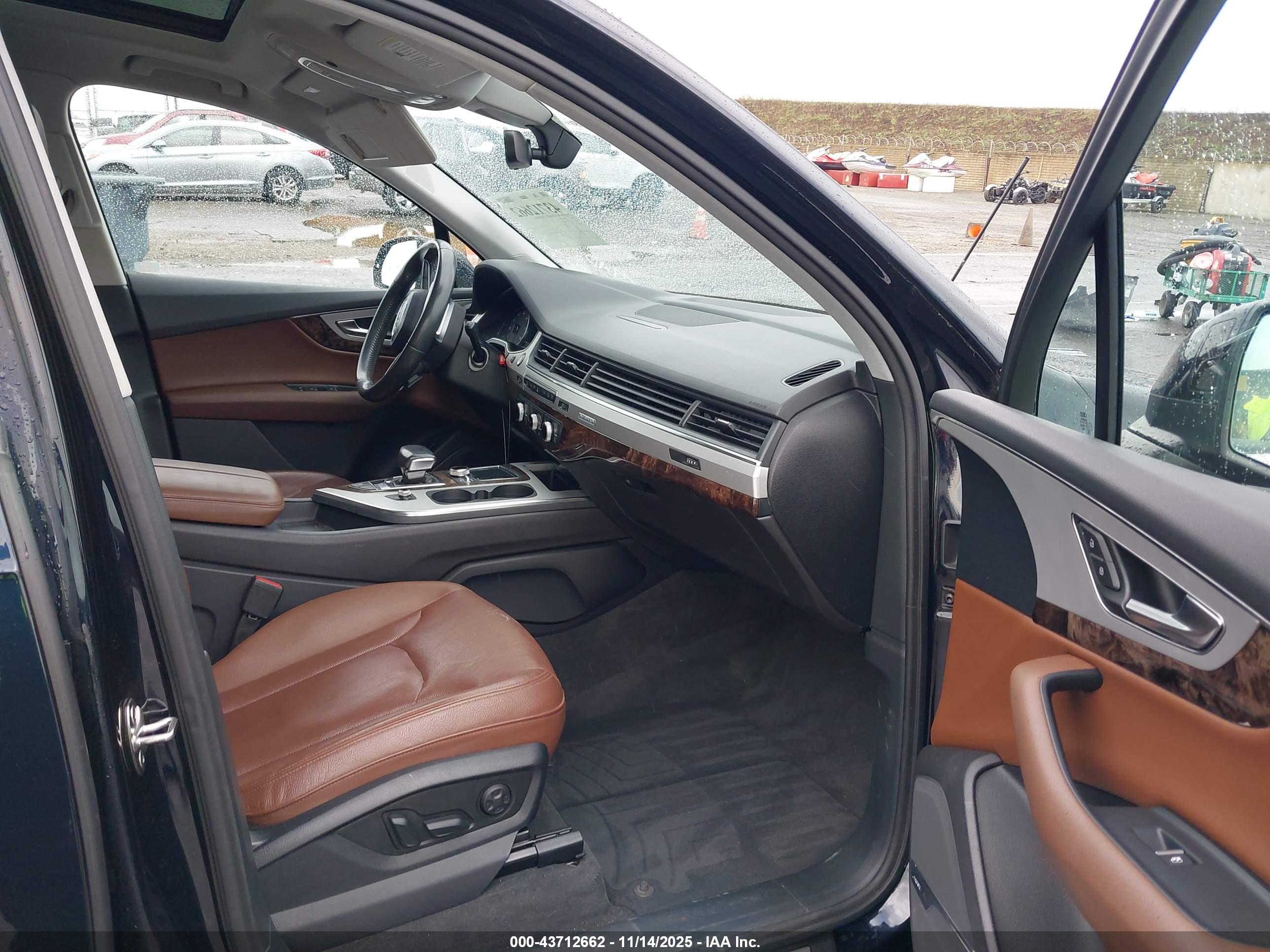 AUDI Q7 image 5