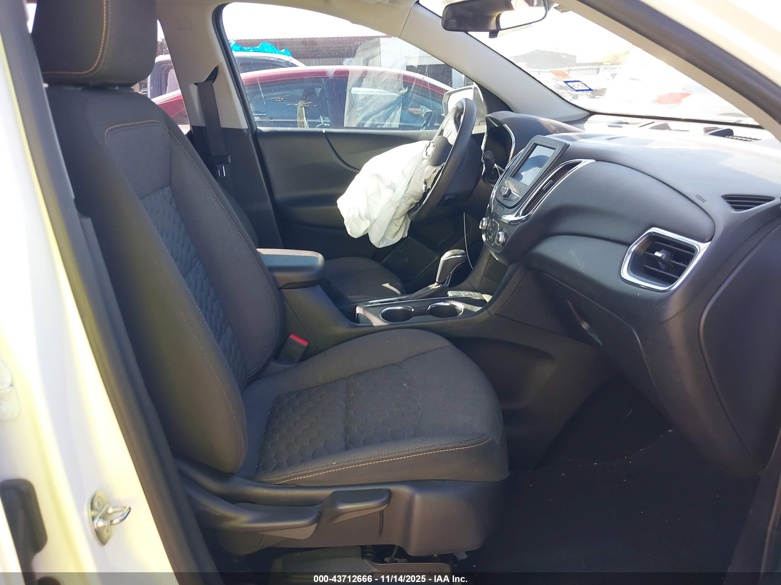 CHEVROLET EQUINOX image 5