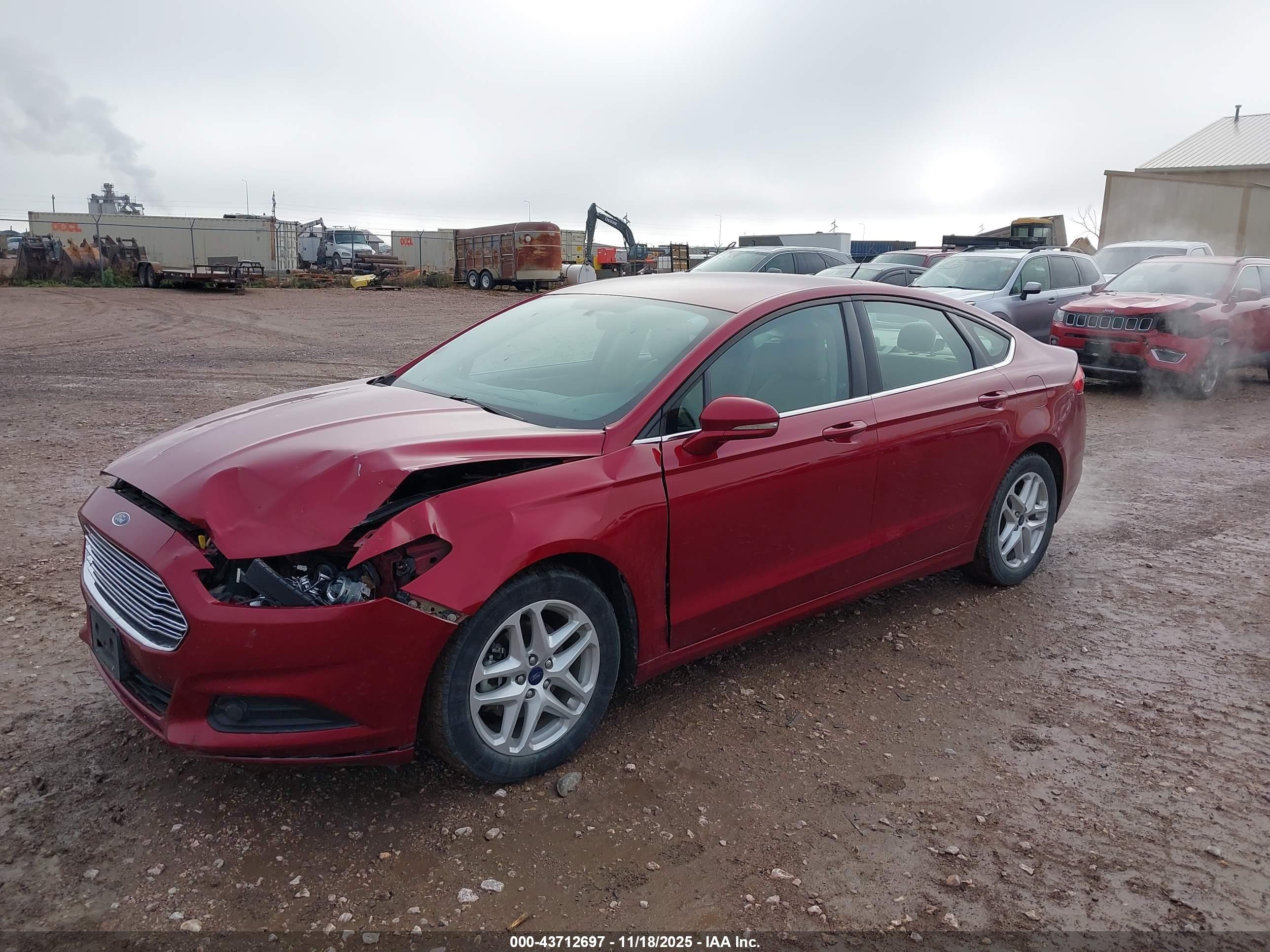 FORD FUSION image 2