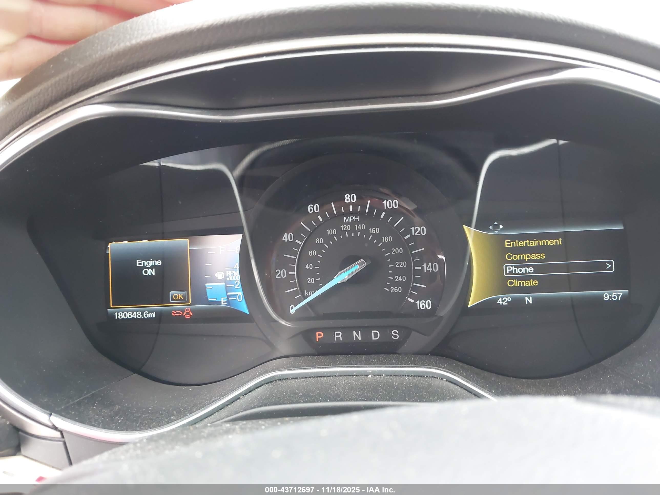 FORD FUSION image 7