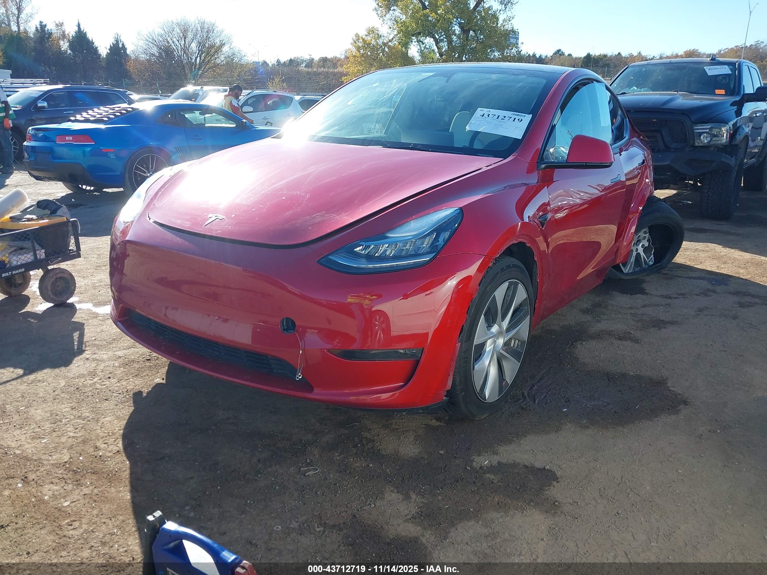 TESLA MODEL image 2