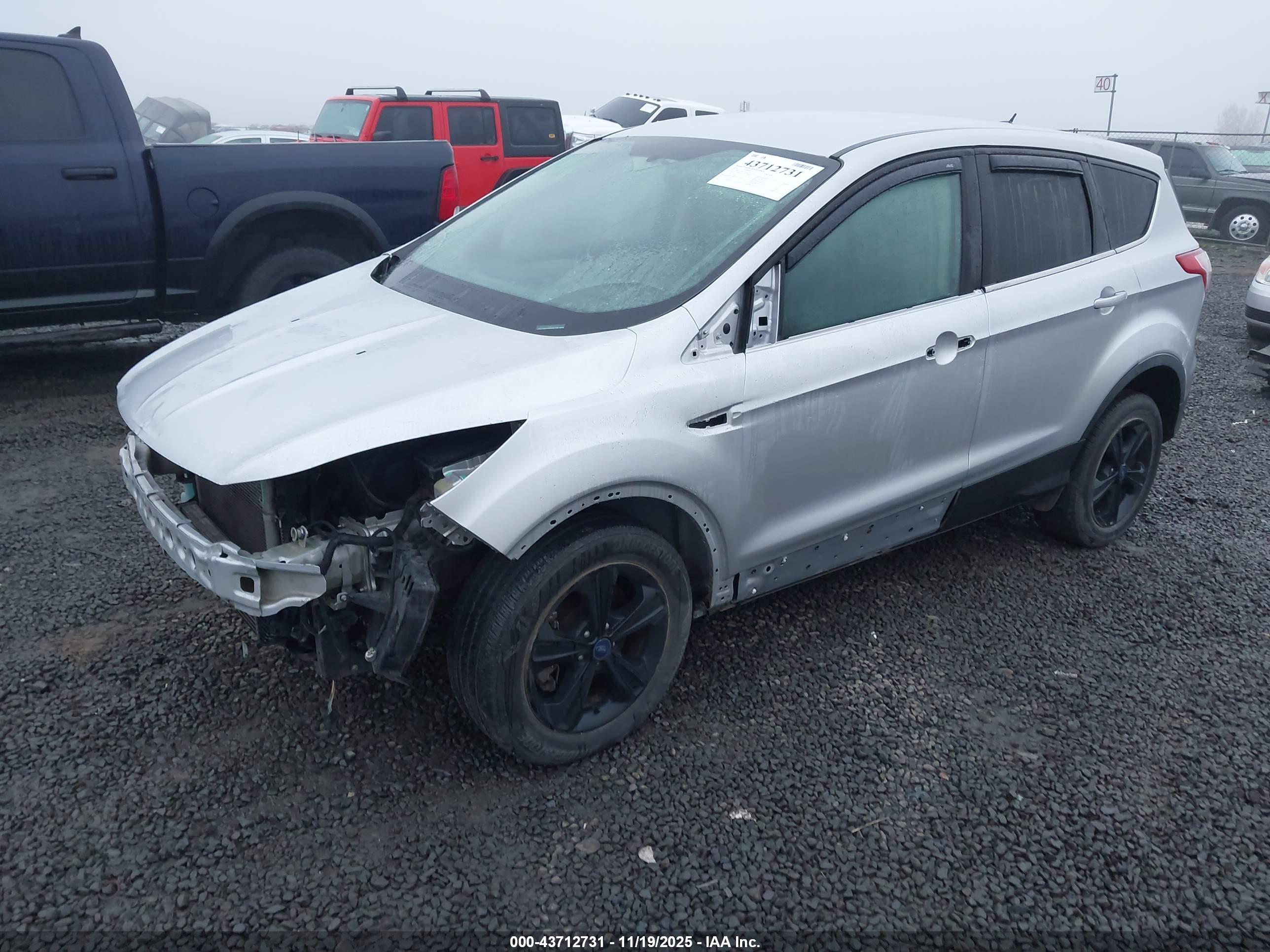 FORD ESCAPE image 2