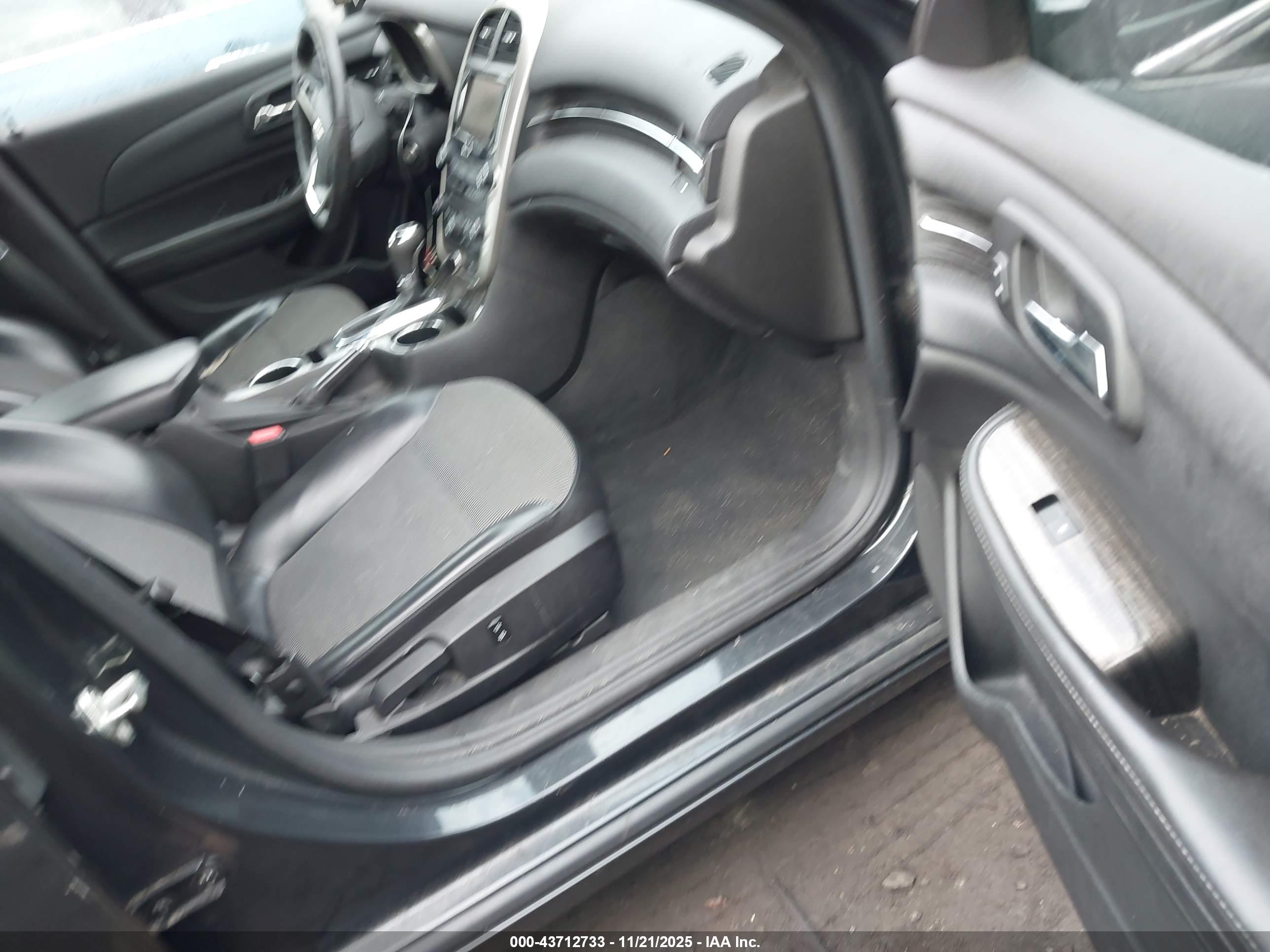 CHEVROLET MALIBU image 5