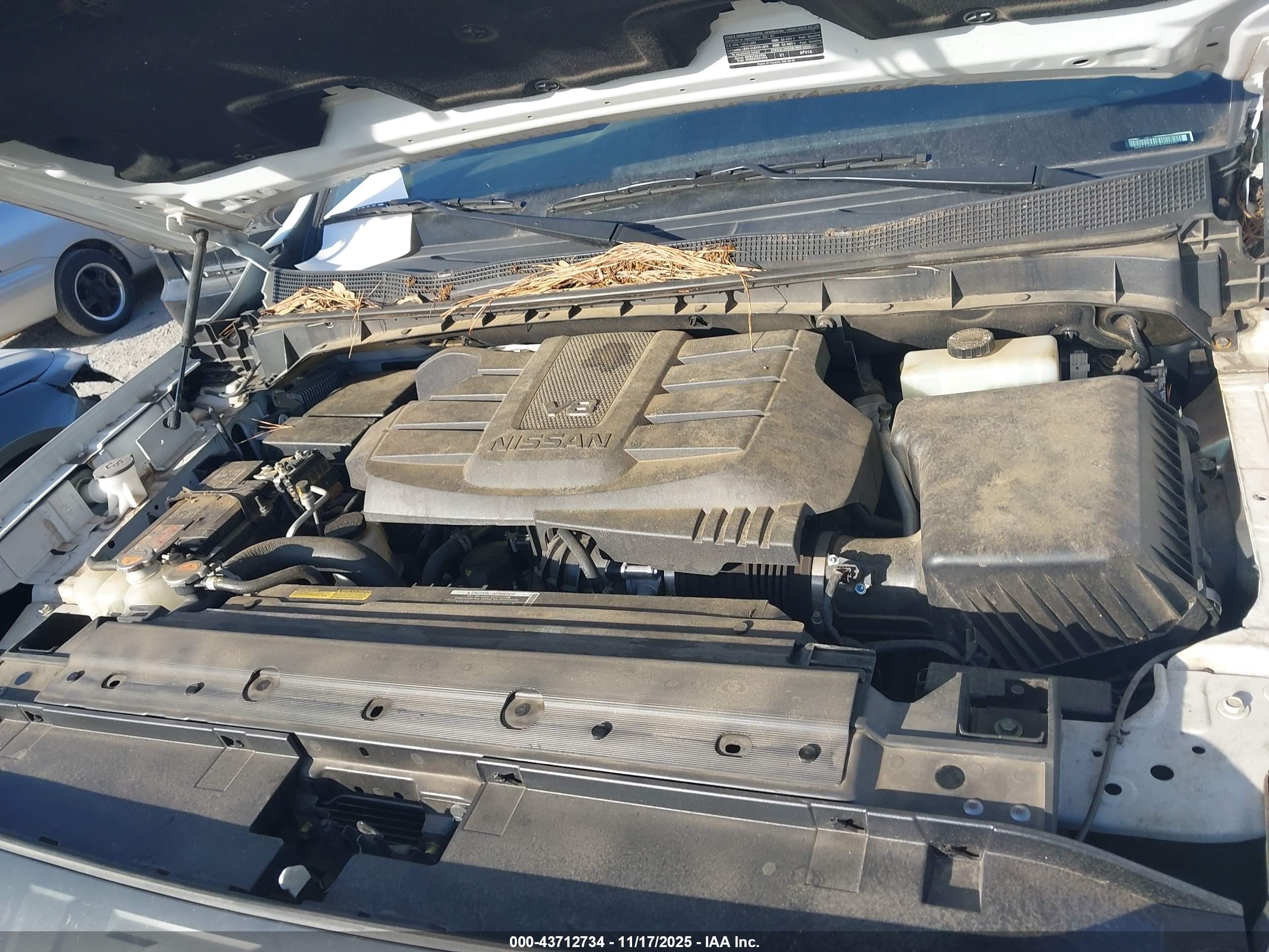 NISSAN TITAN image 10