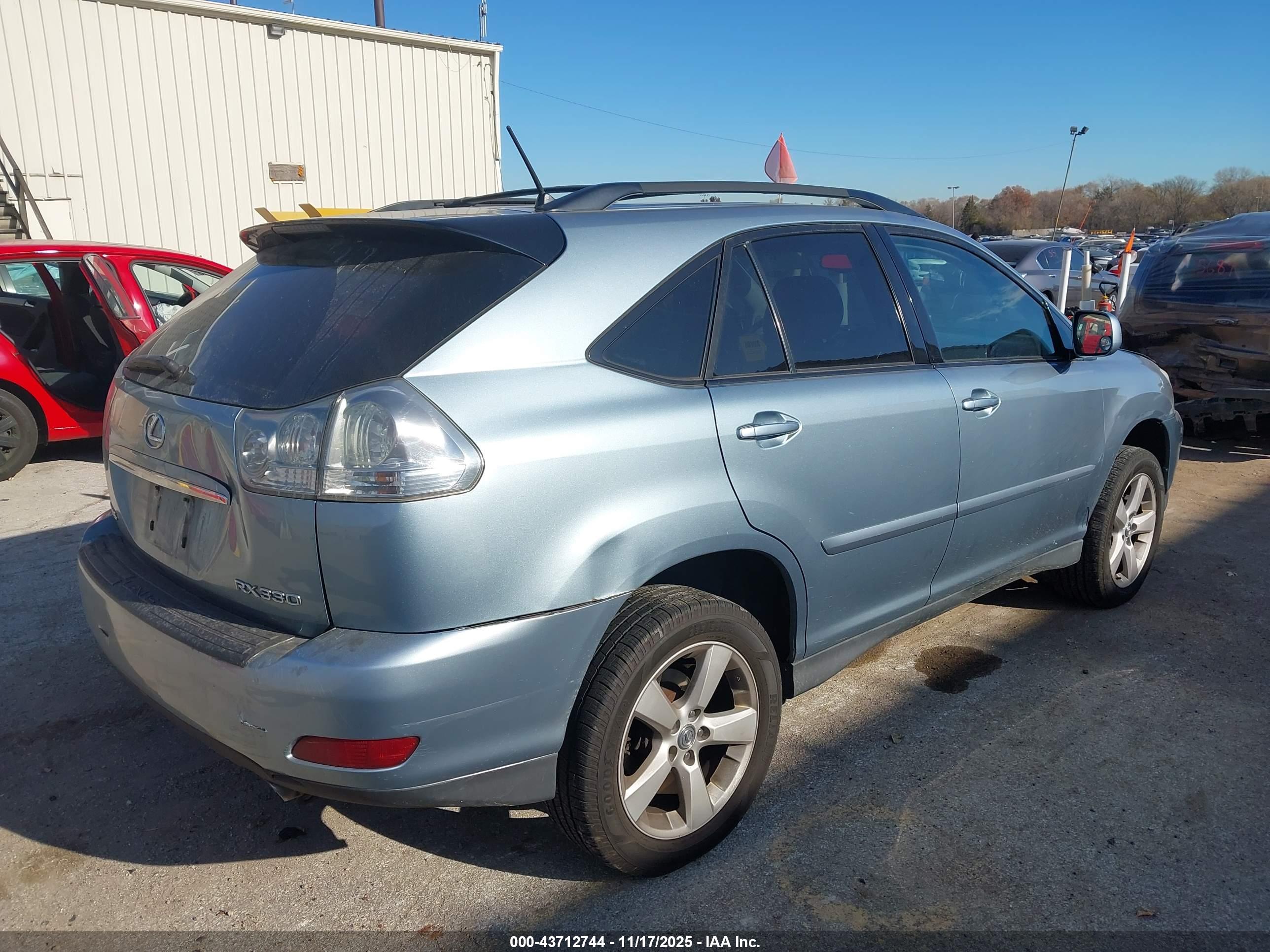 LEXUS RX image 4