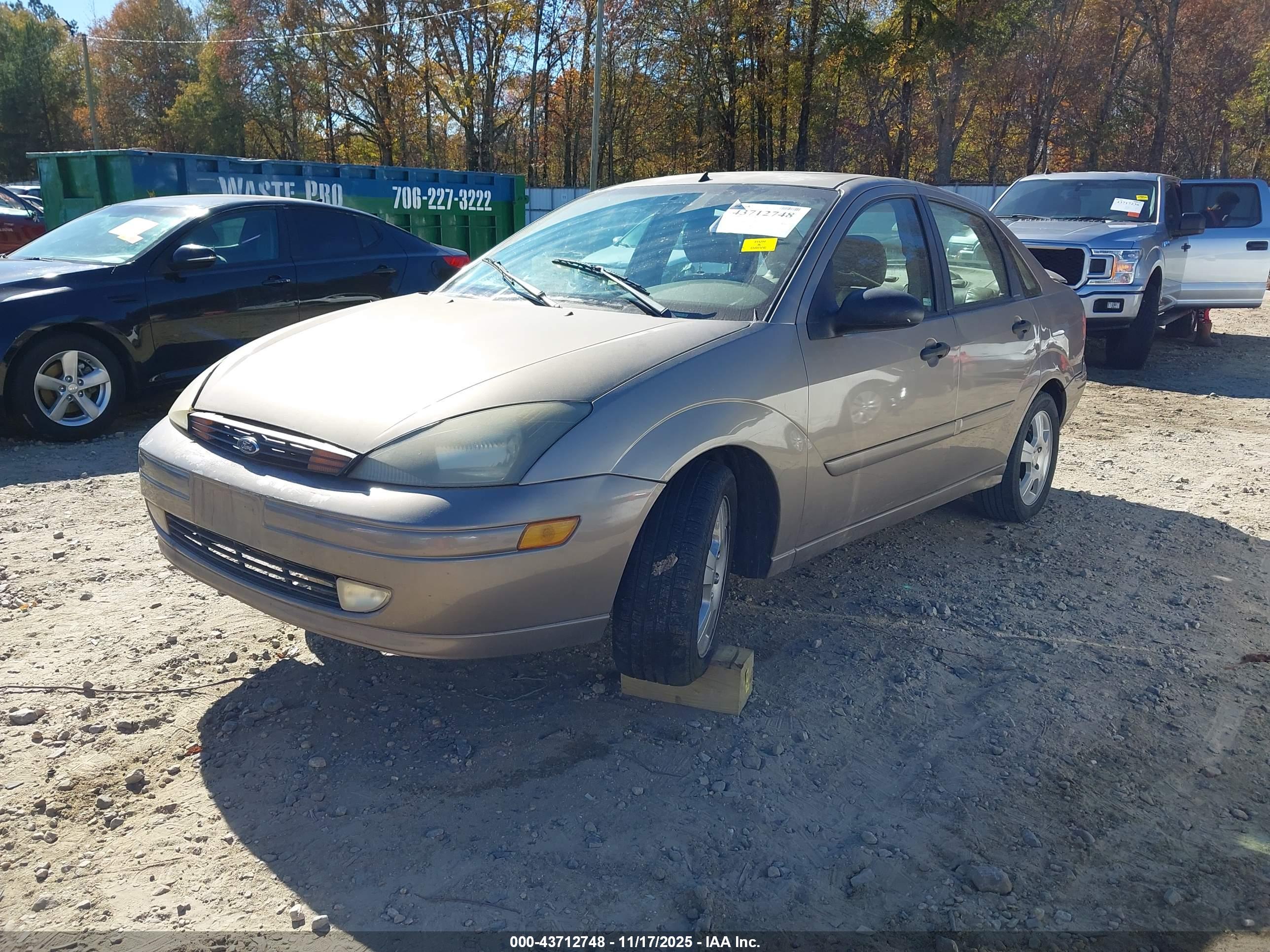 FORD FOCUS image 2
