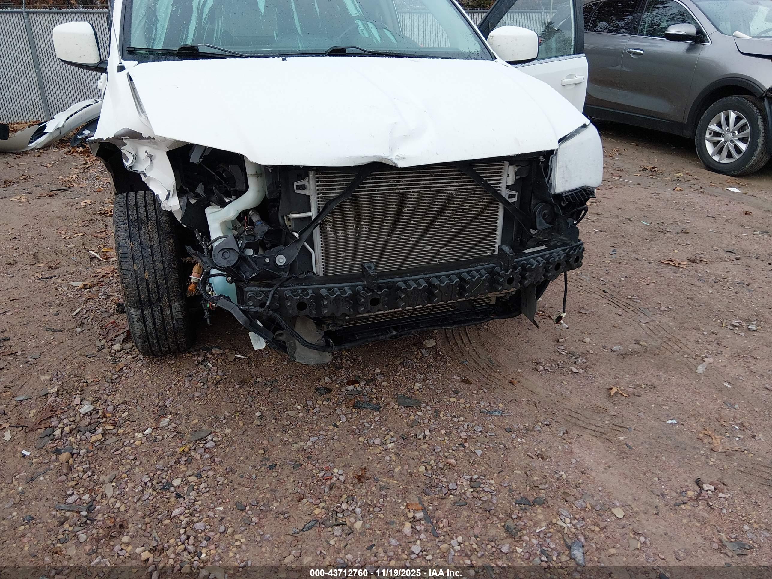 CHRYSLER TOWN image 6