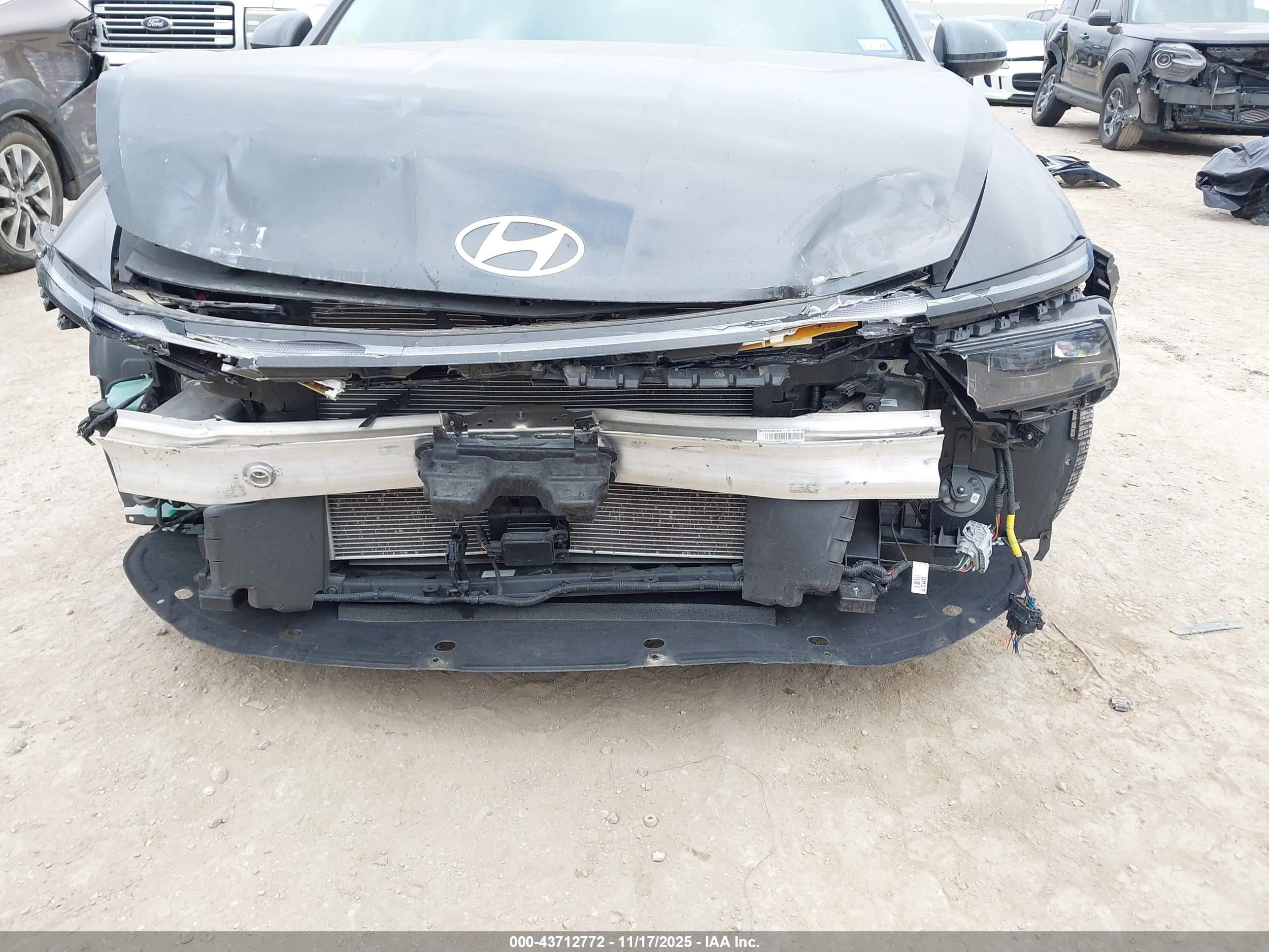 HYUNDAI SONATA image 6