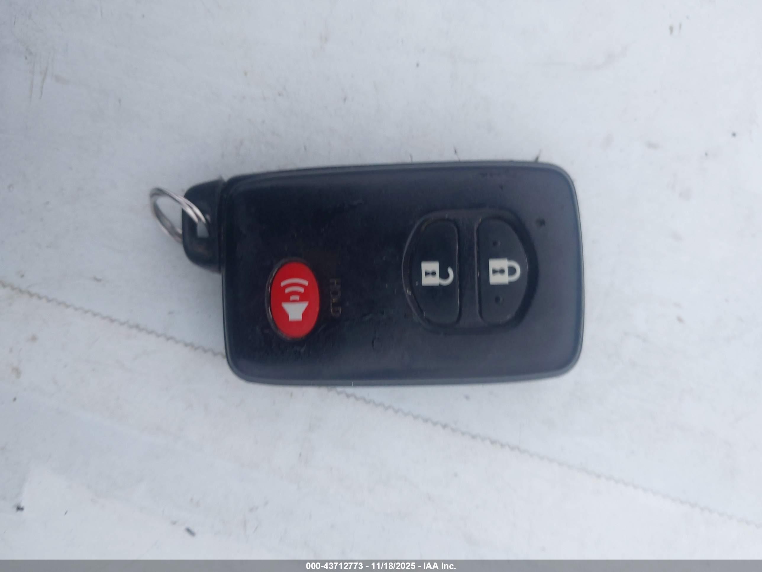 TOYOTA PRIUS image 11