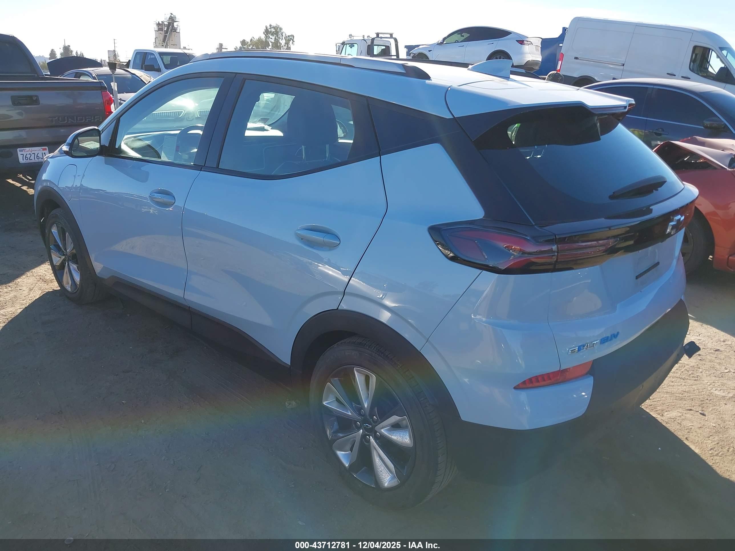 CHEVROLET BOLT image 3