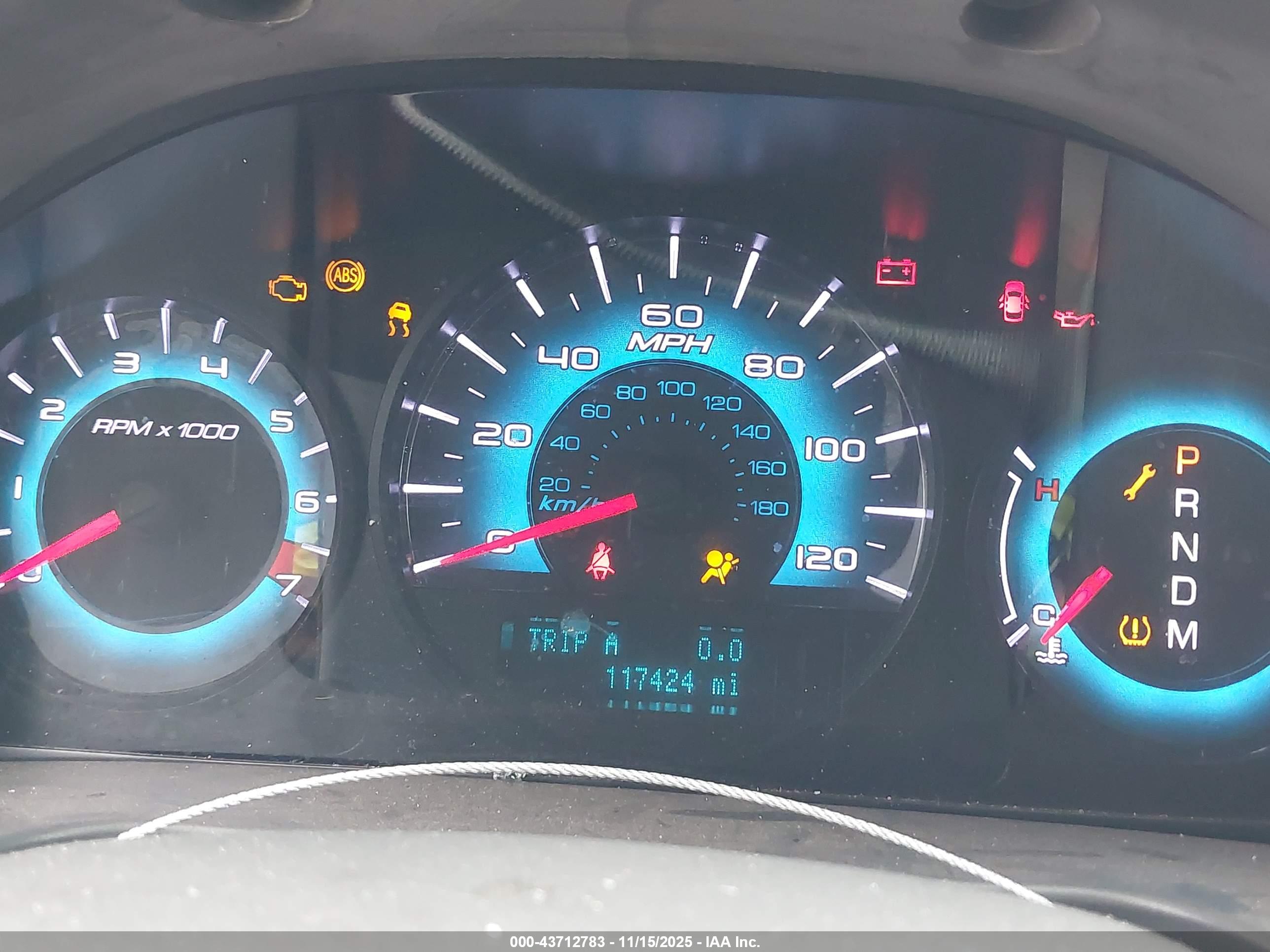 FORD FUSION image 7