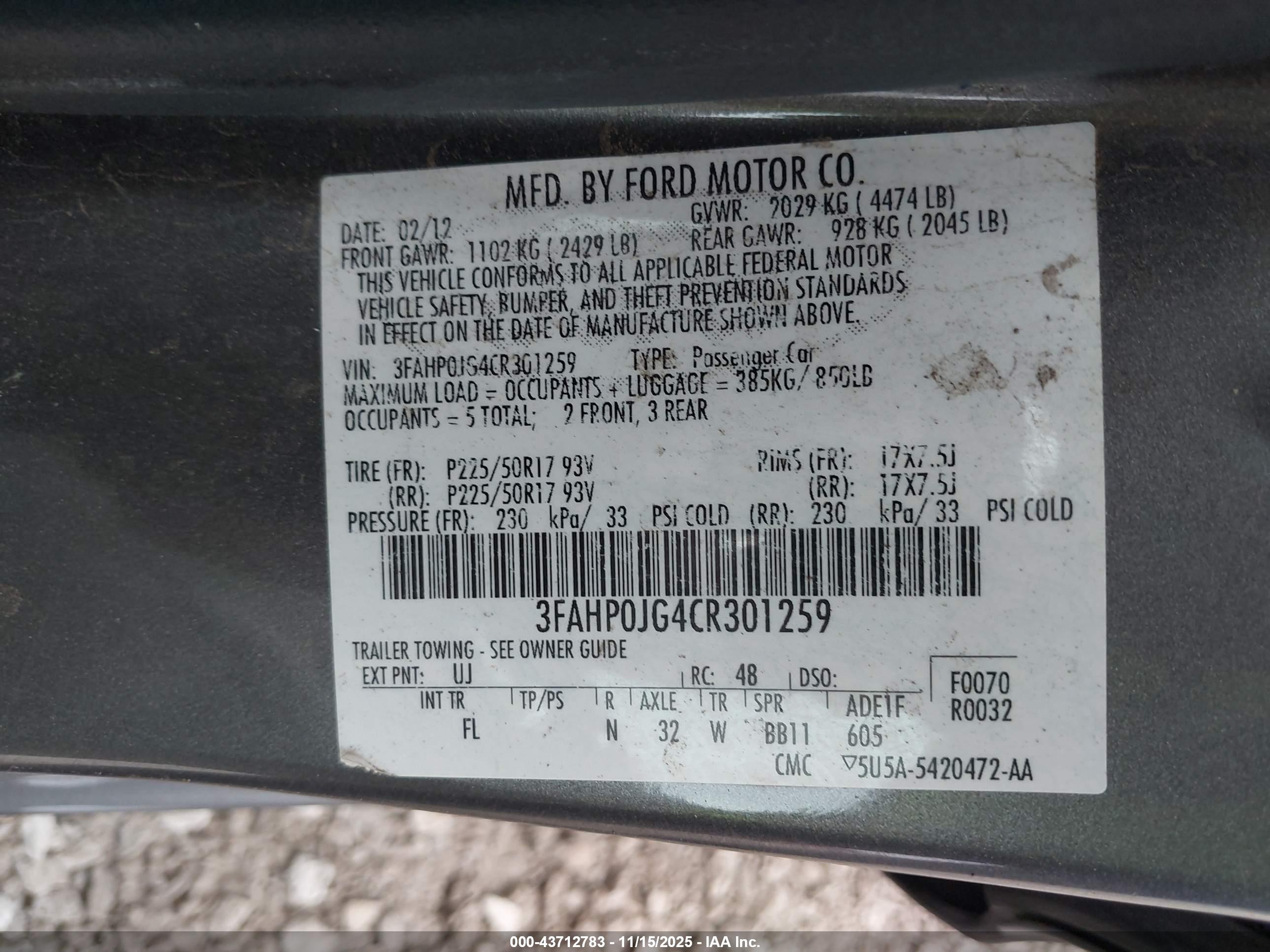 FORD FUSION image 9
