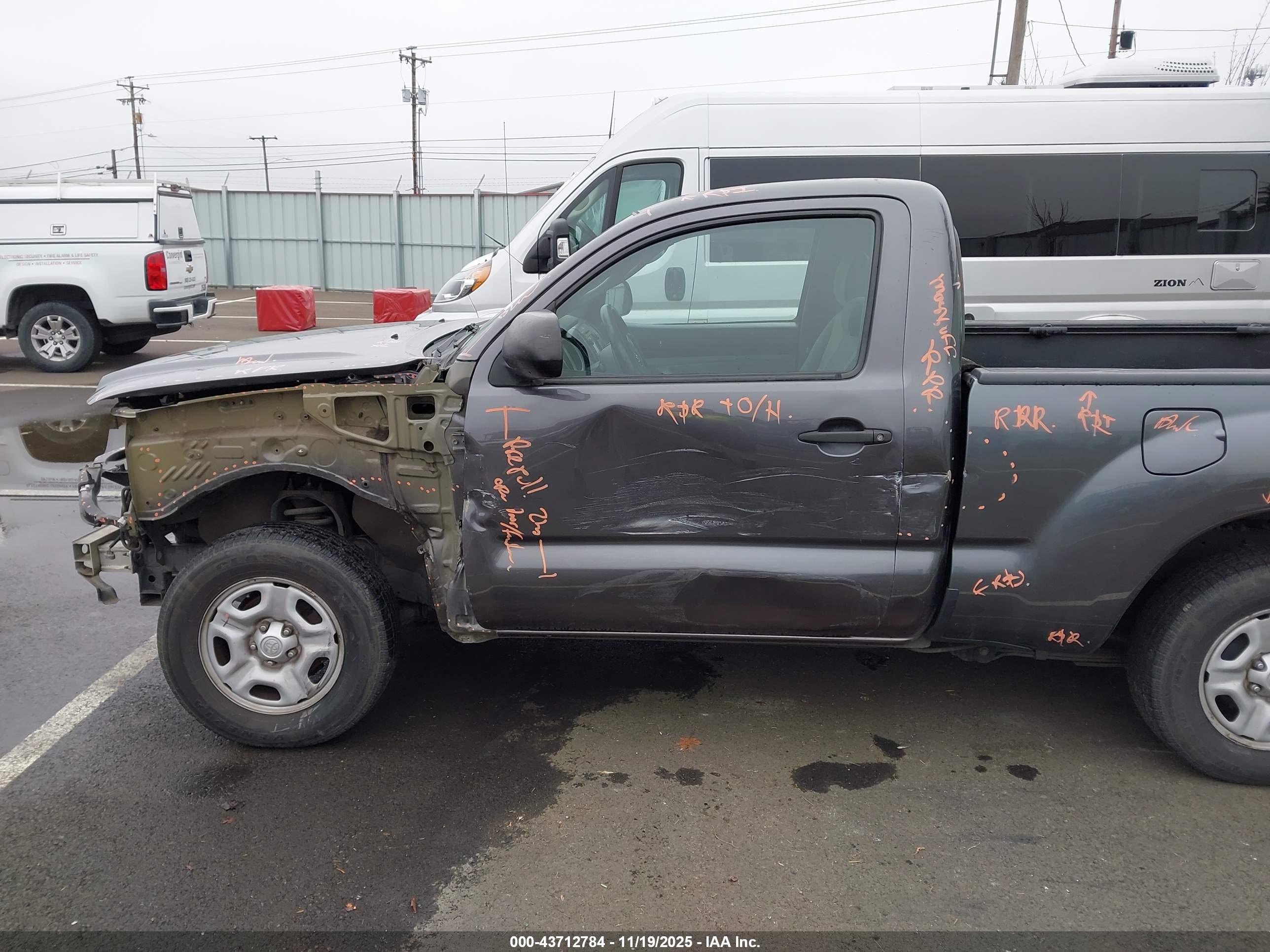 TOYOTA TACOMA image 6