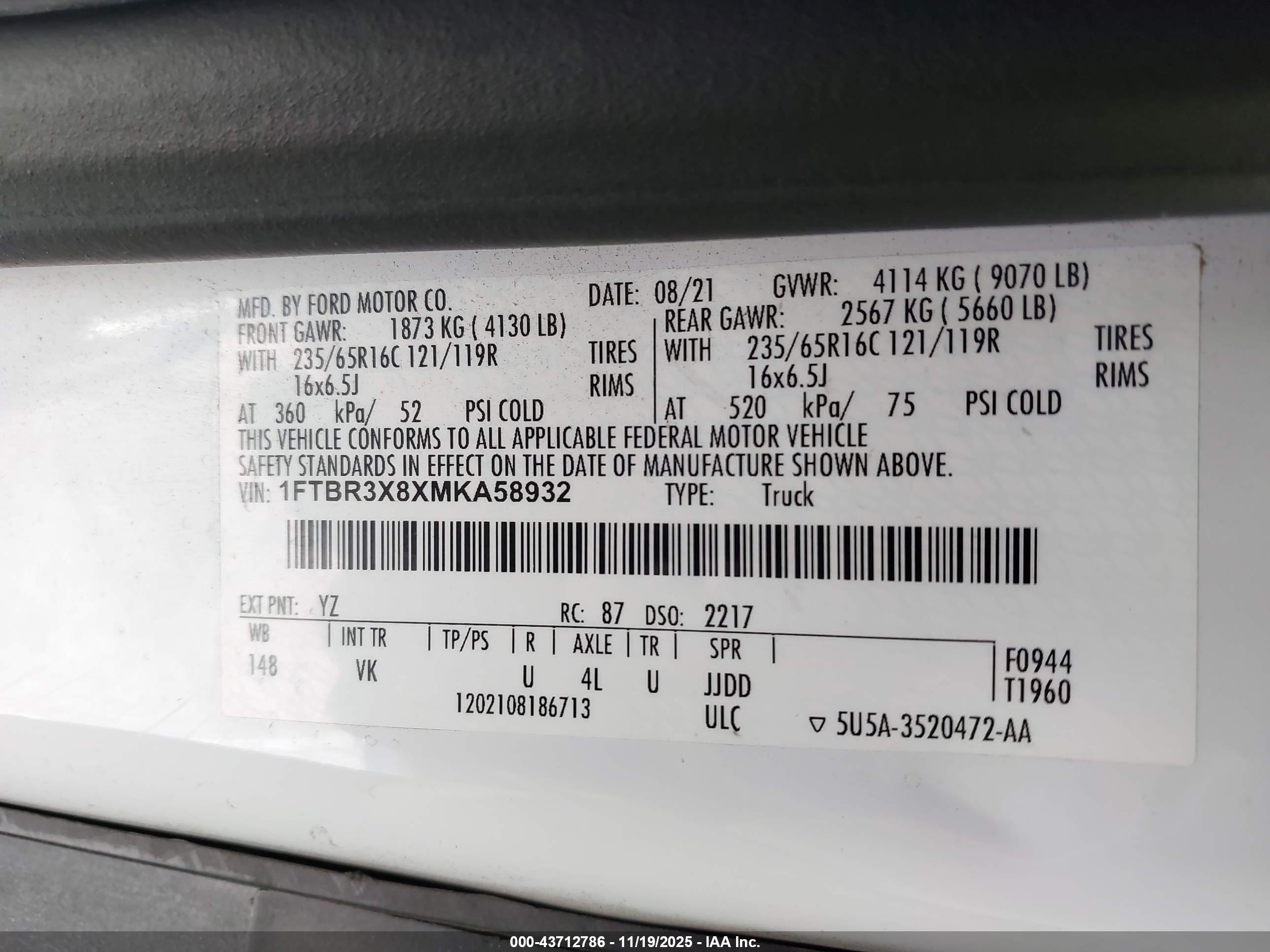 FORD TRANSIT-250 image 9