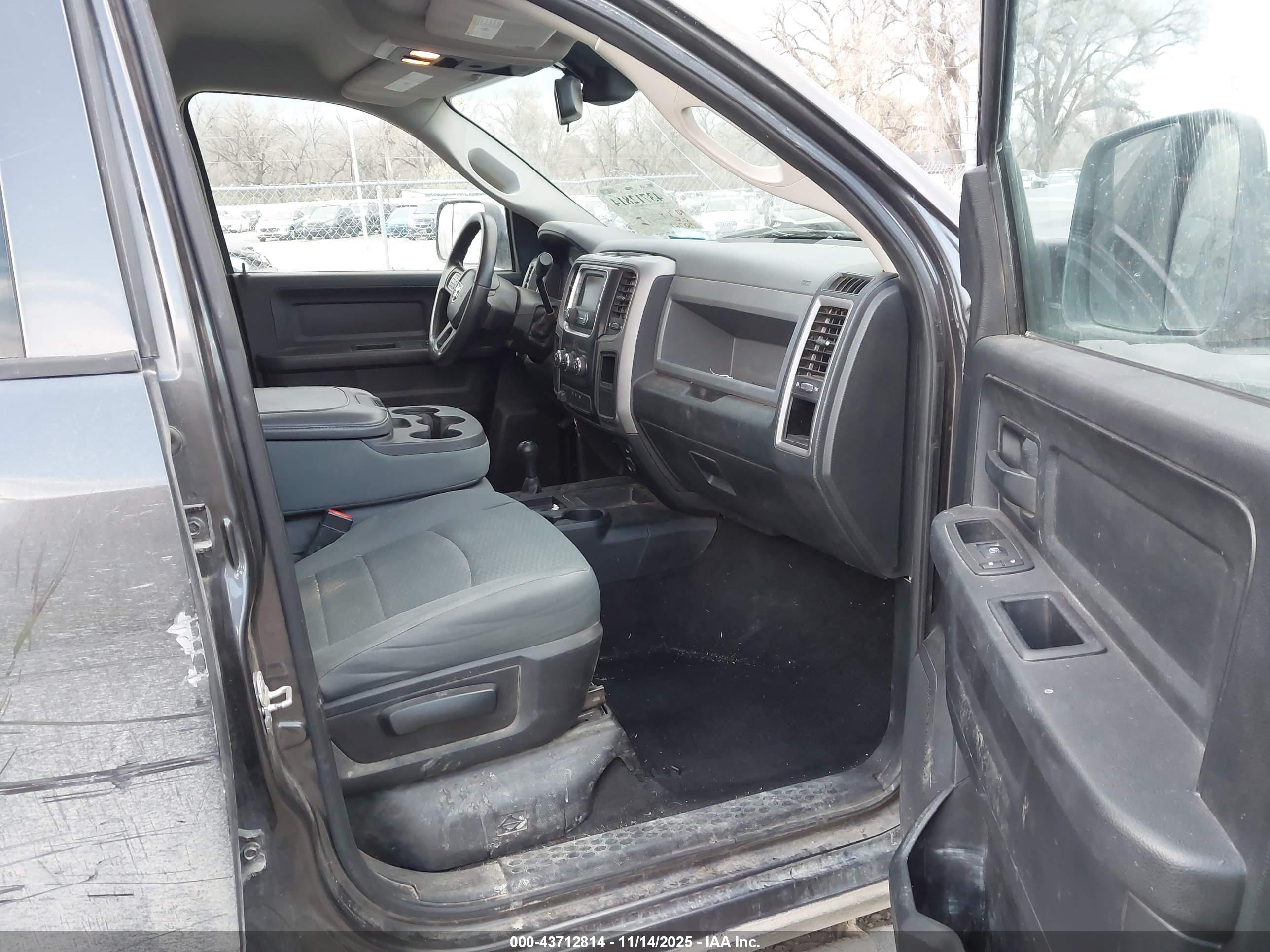 RAM 2500 image 5