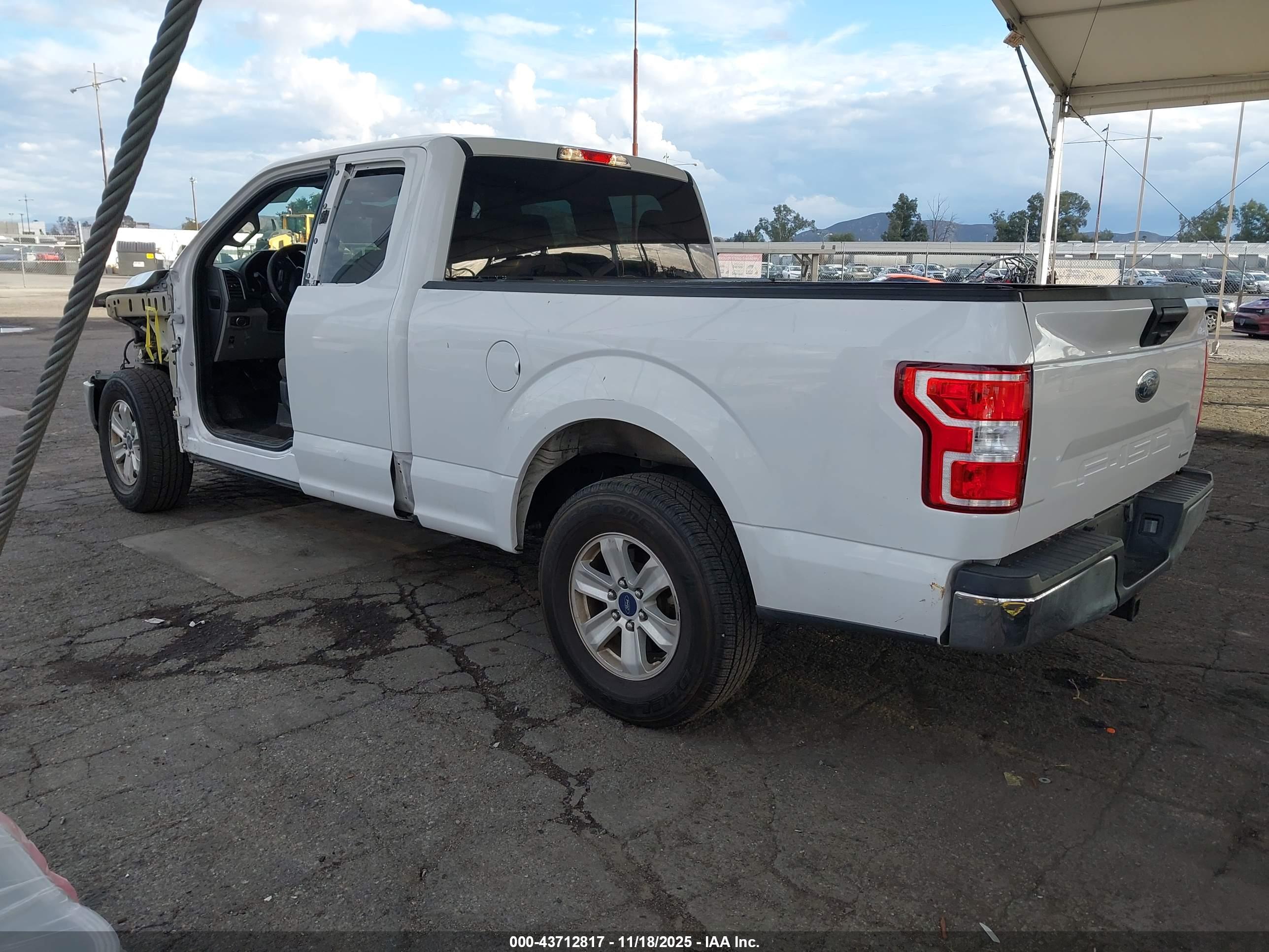 FORD F-150 image 3