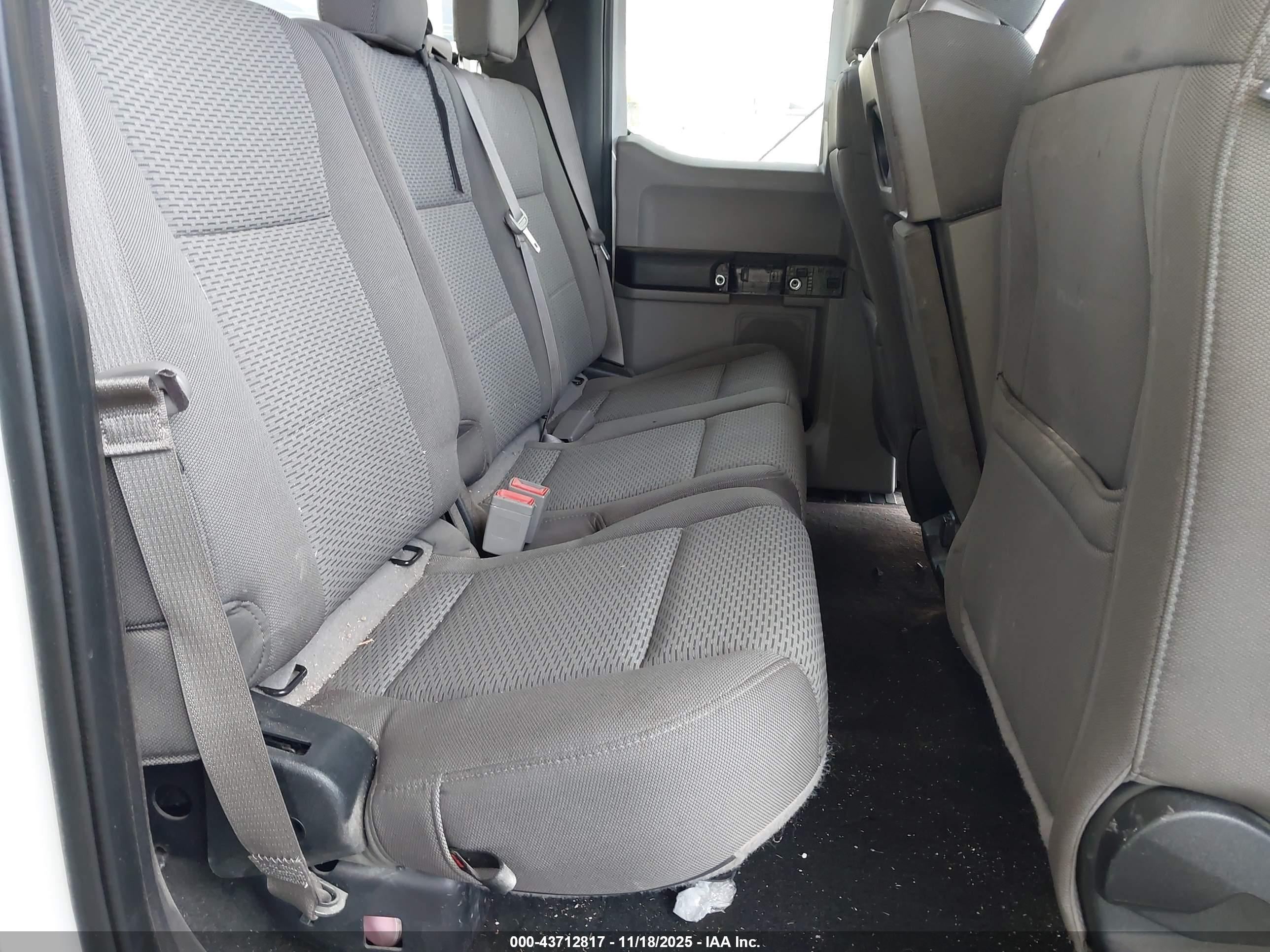 FORD F-150 image 8