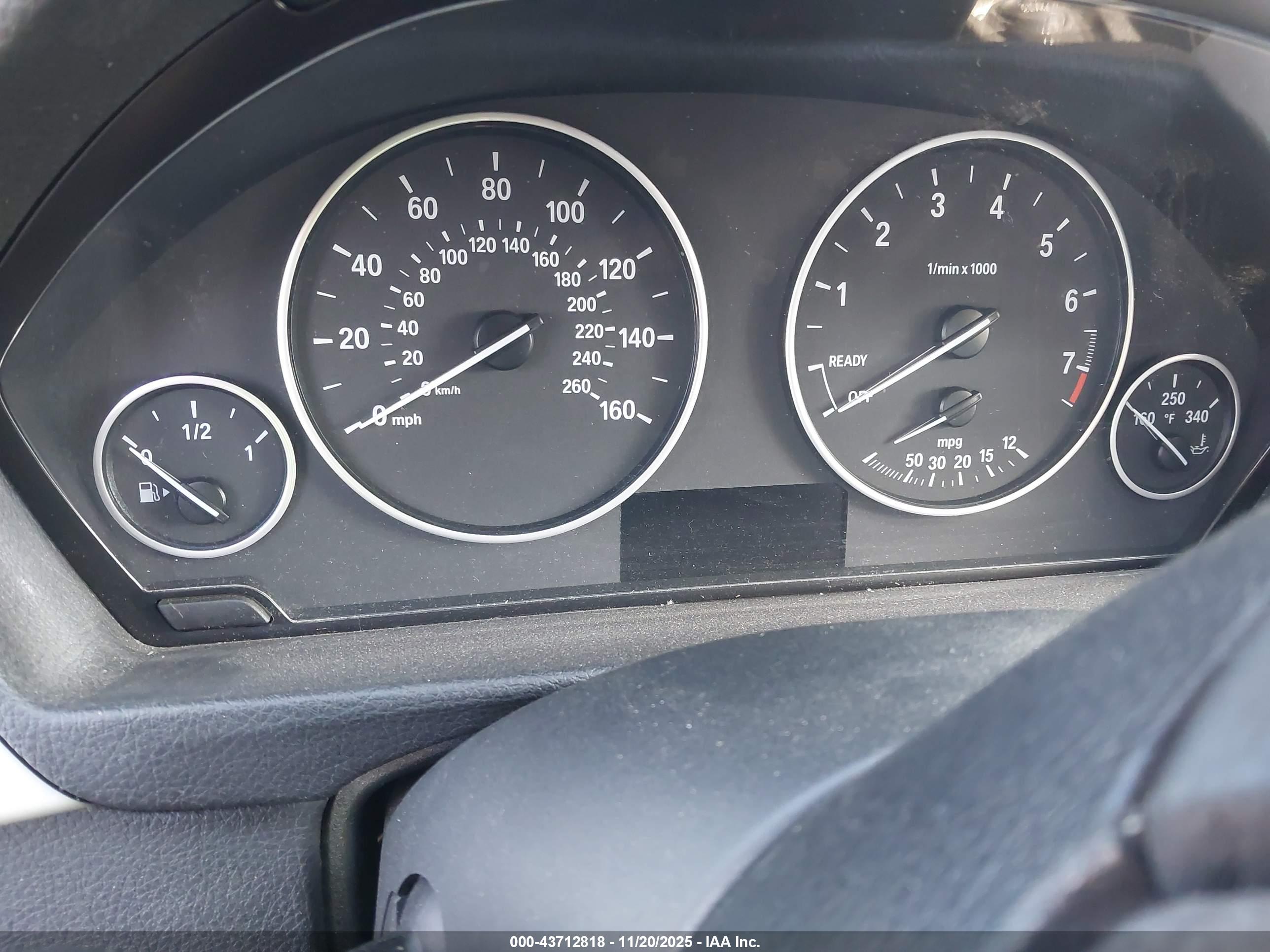 BMW 320I image 7