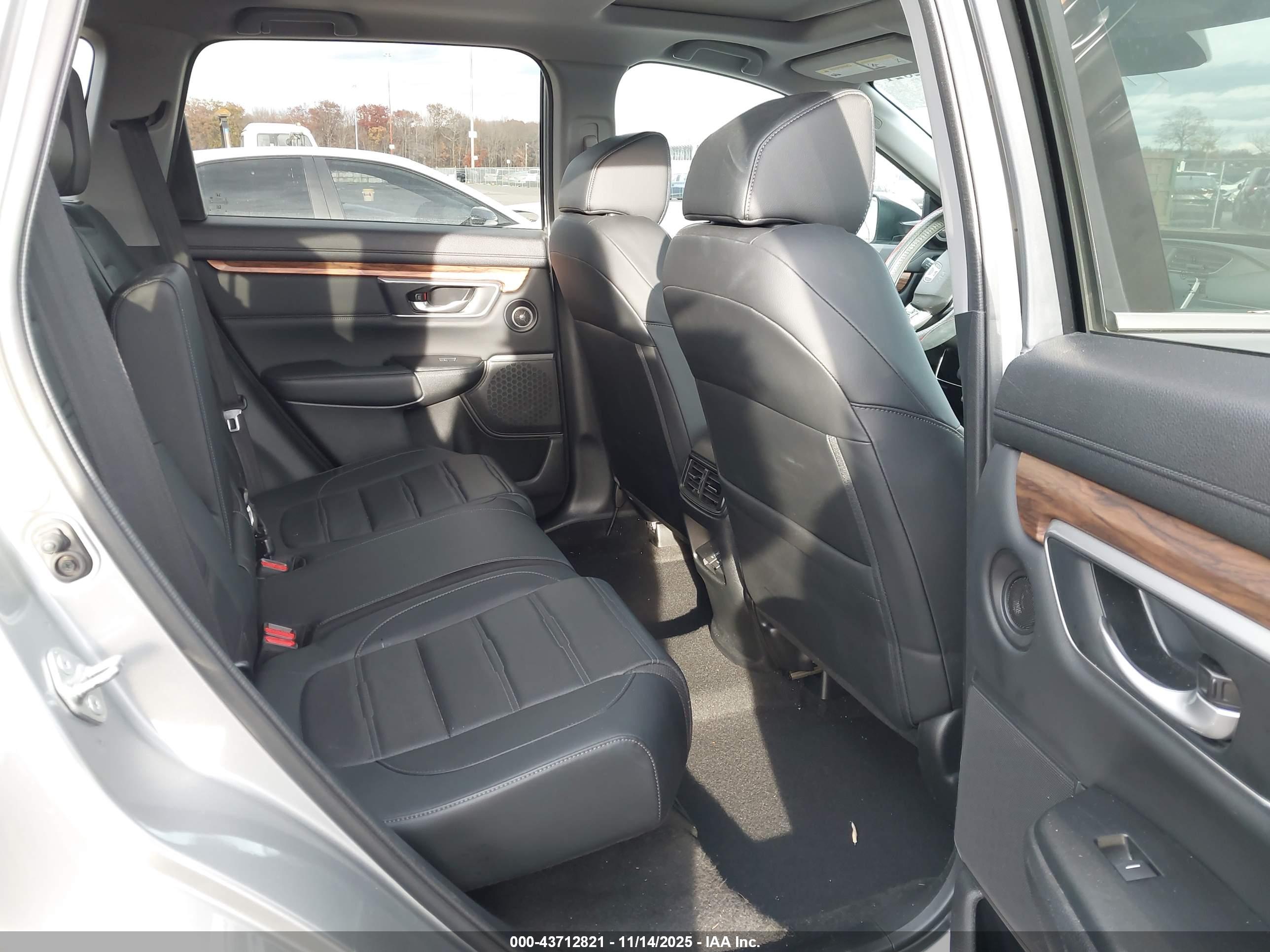 HONDA CR-V image 8