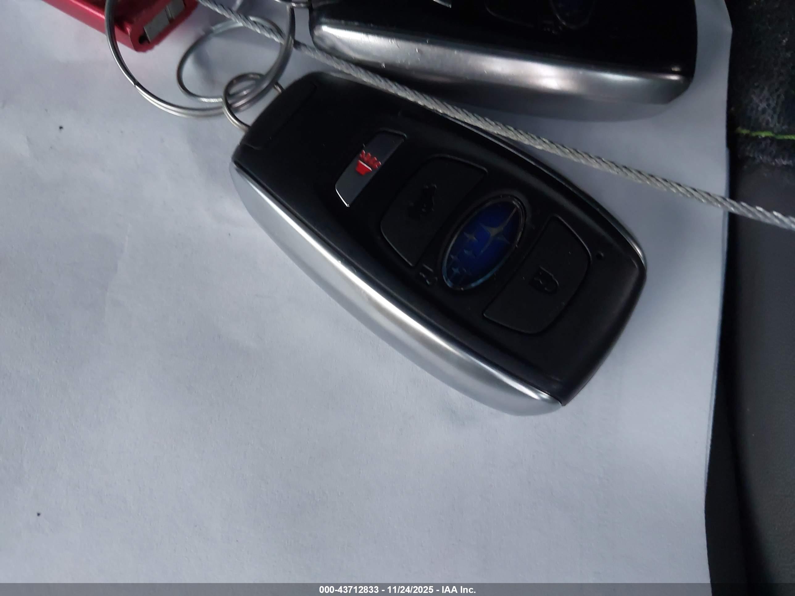 SUBARU OUTBACK image 11