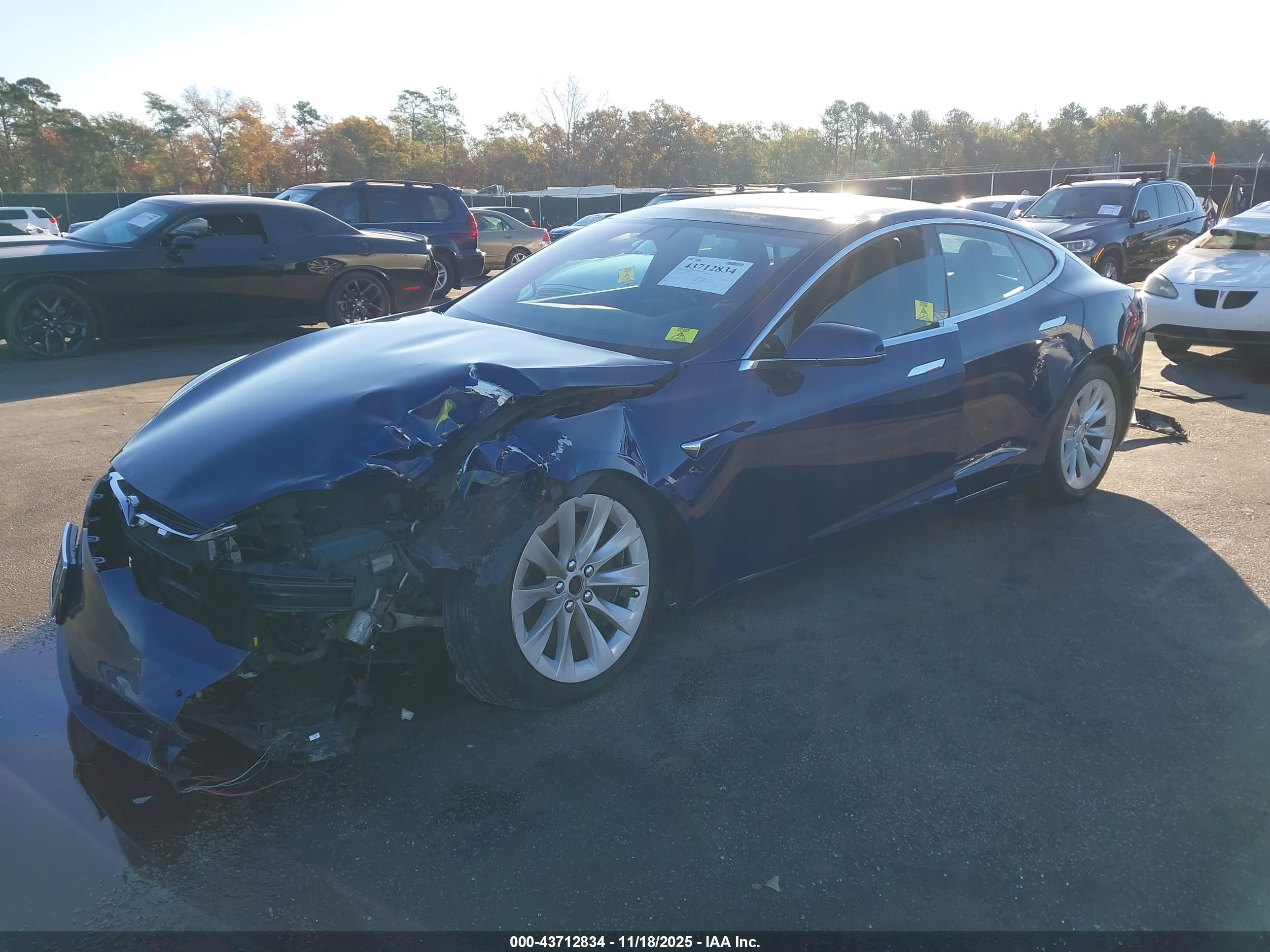 TESLA MODEL image 2