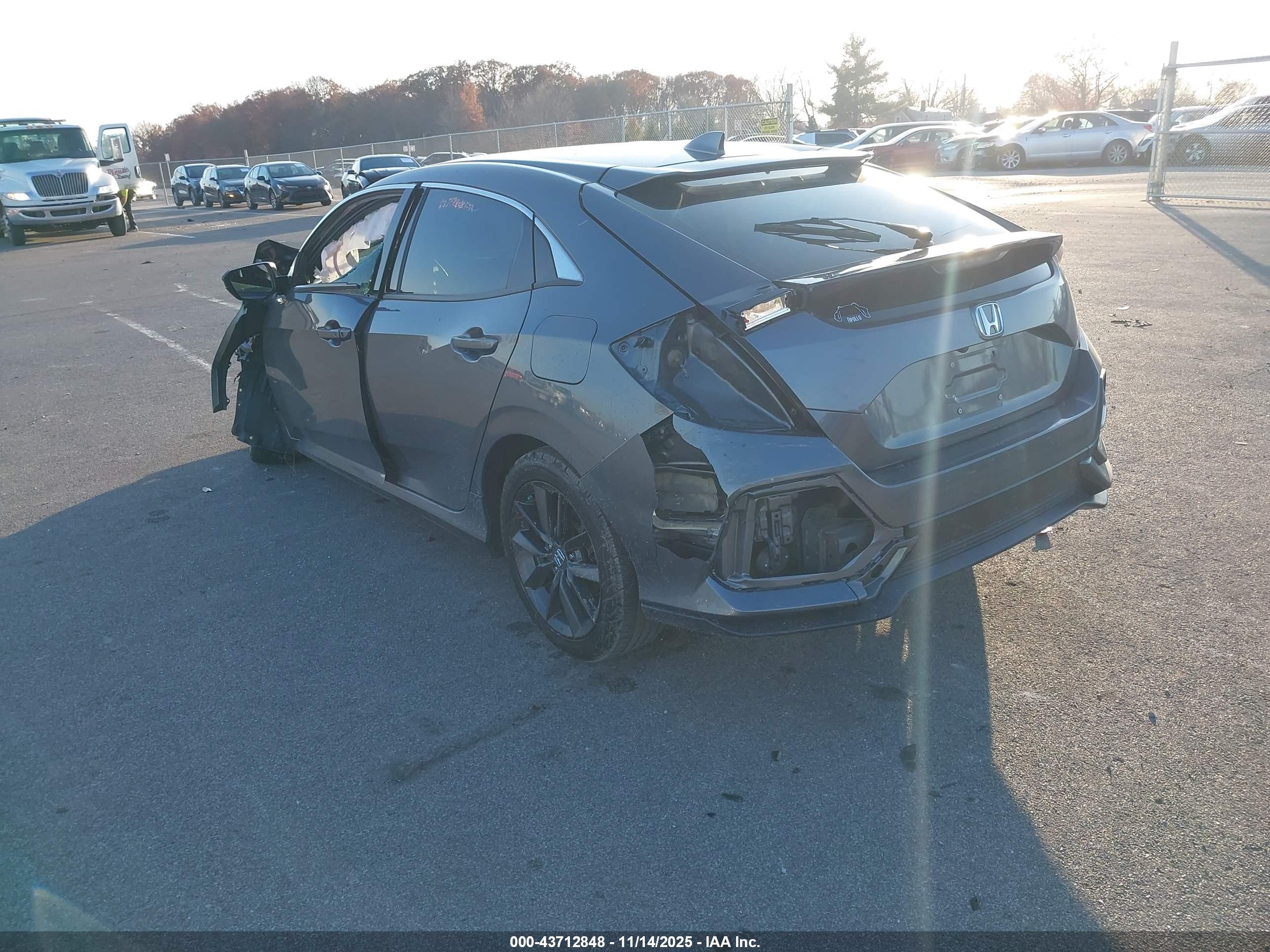 HONDA CIVIC image 3