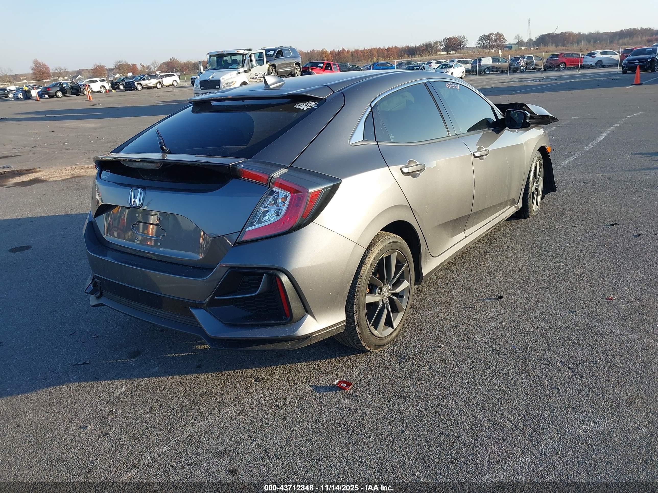 HONDA CIVIC image 4