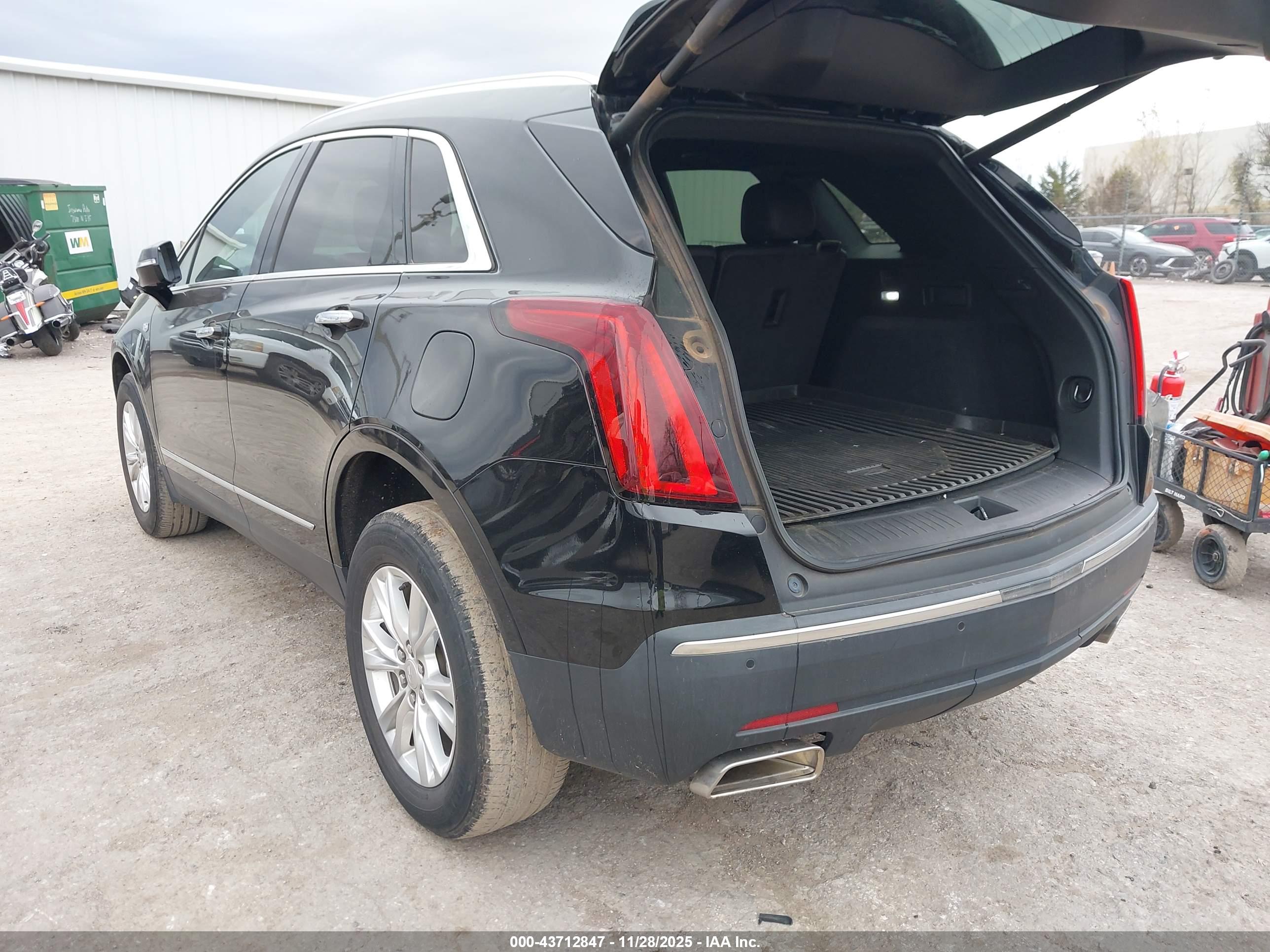 CADILLAC XT5 image 3