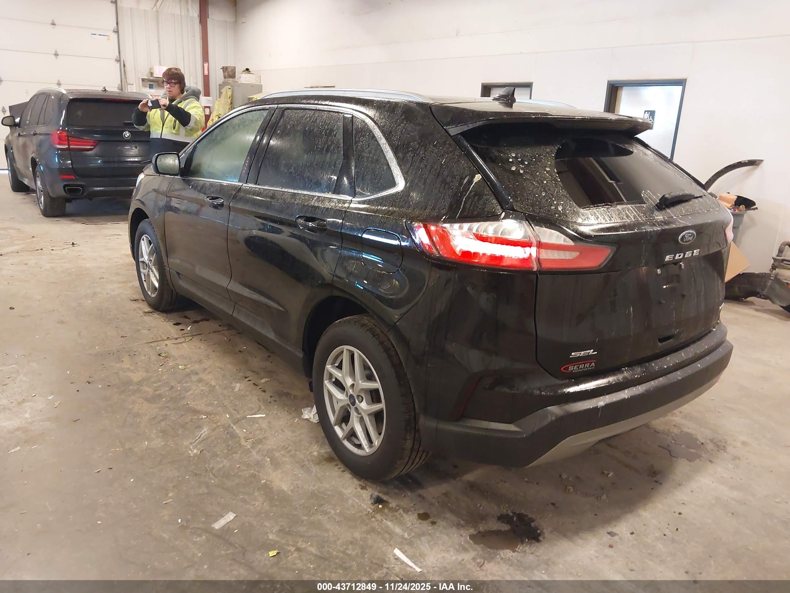 FORD EDGE image 3
