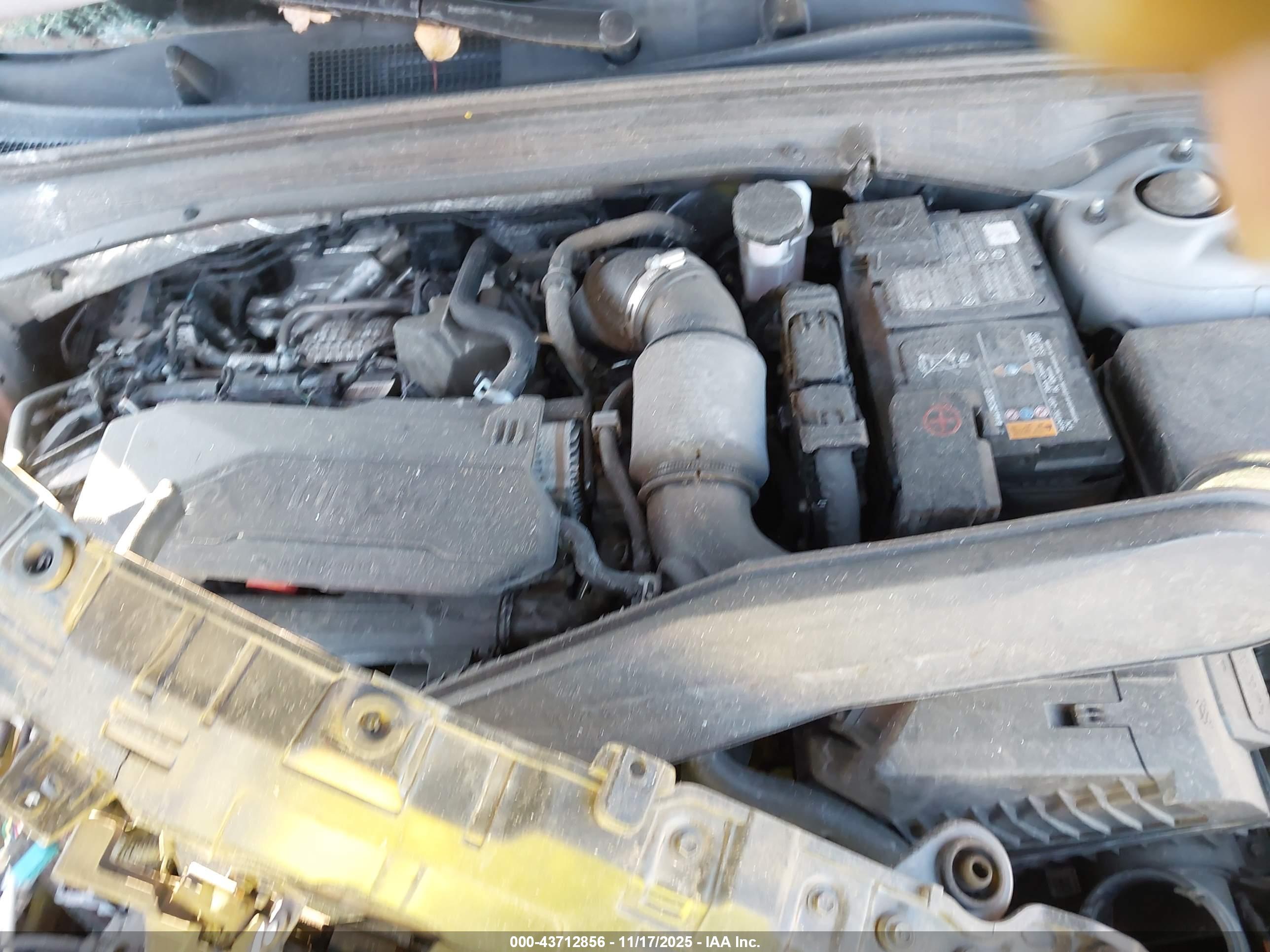 KIA K5 image 10