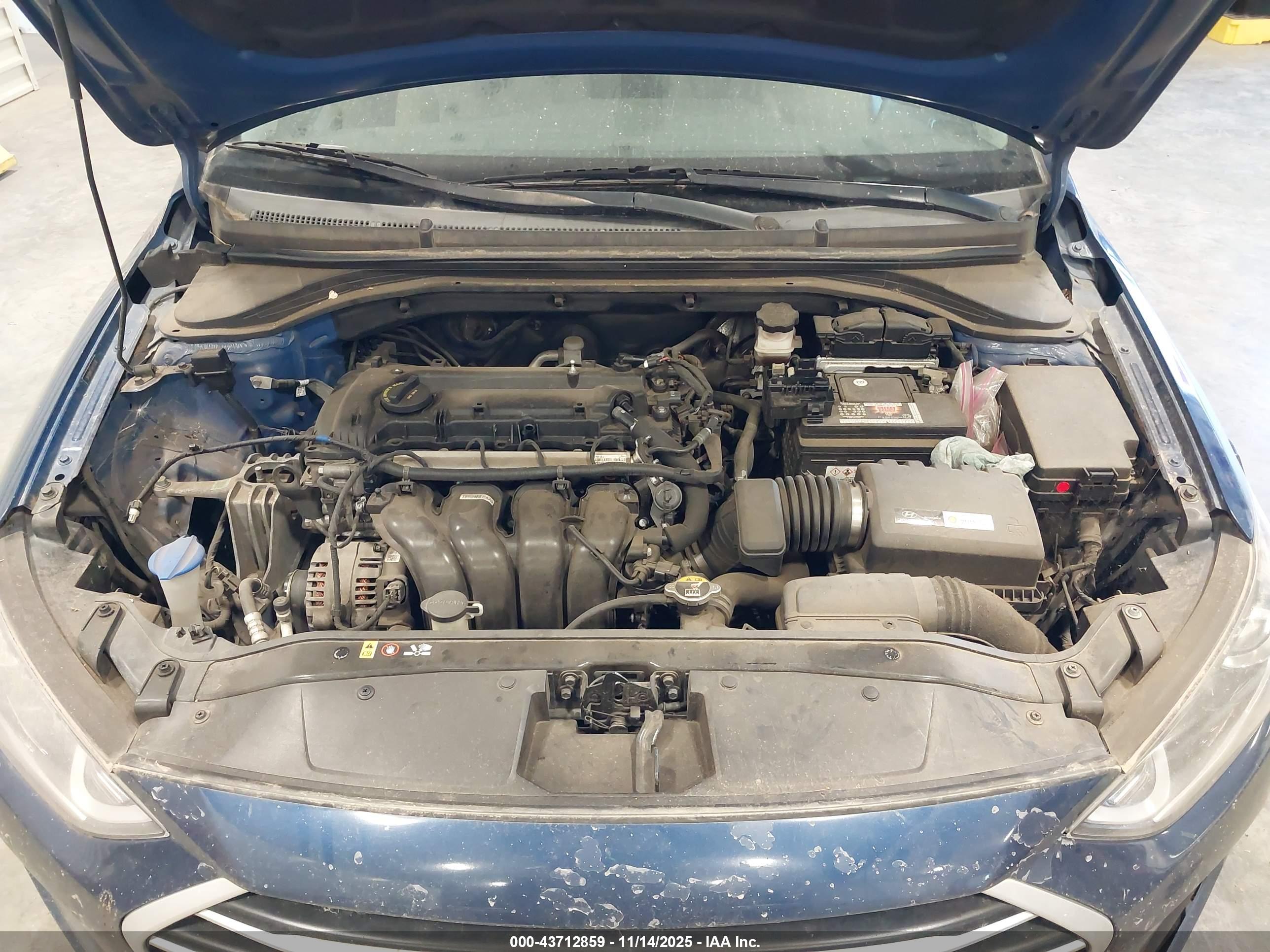HYUNDAI ELANTRA image 10