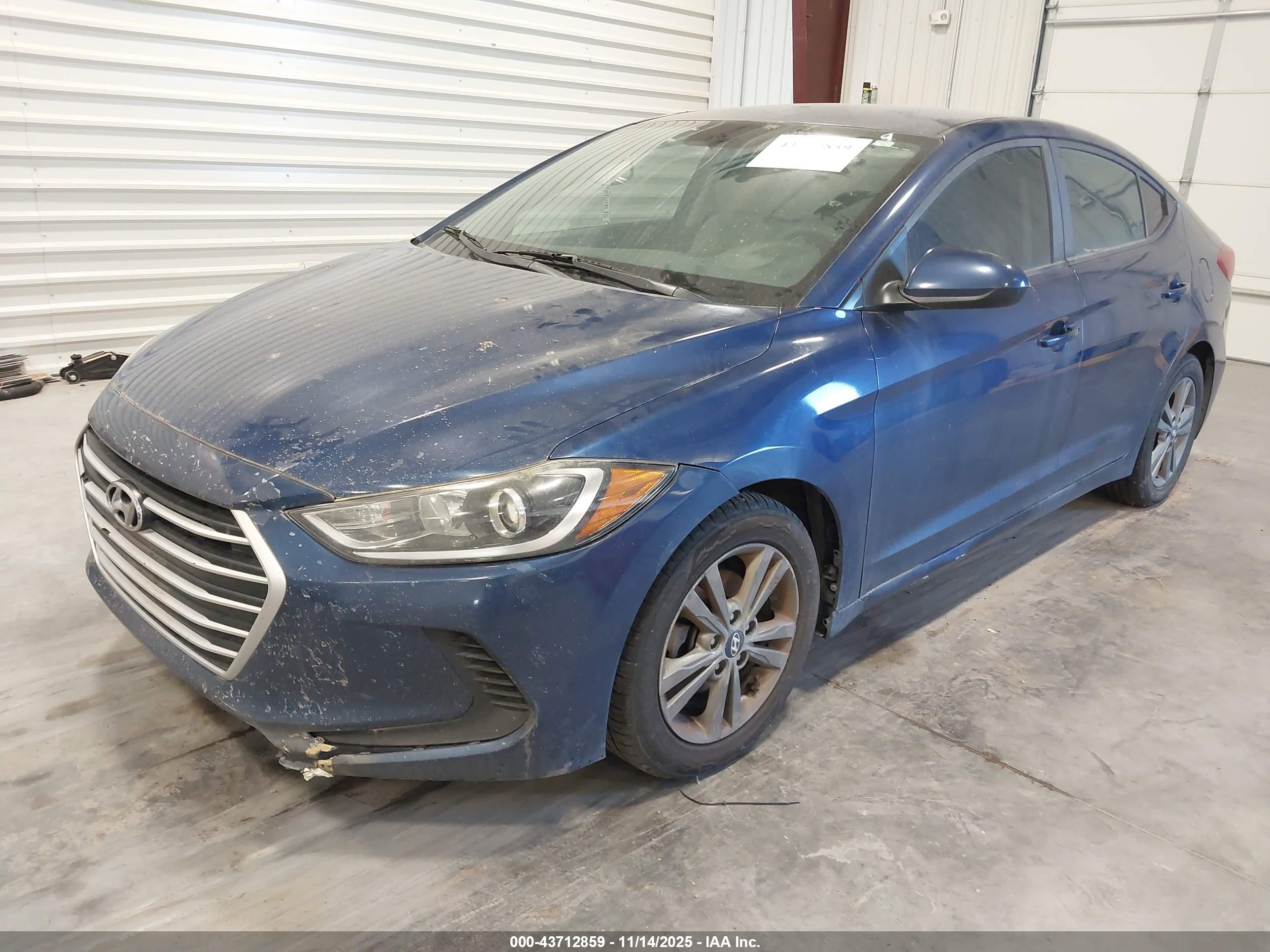 HYUNDAI ELANTRA image 2