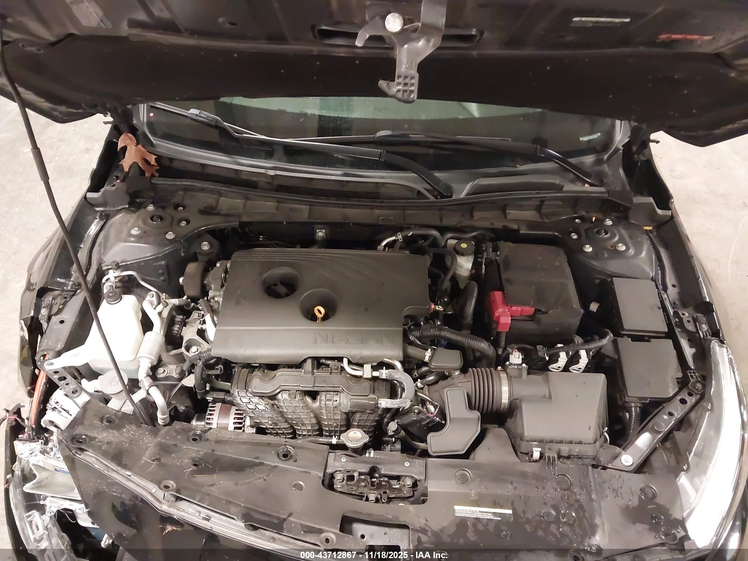 NISSAN ALTIMA image 10