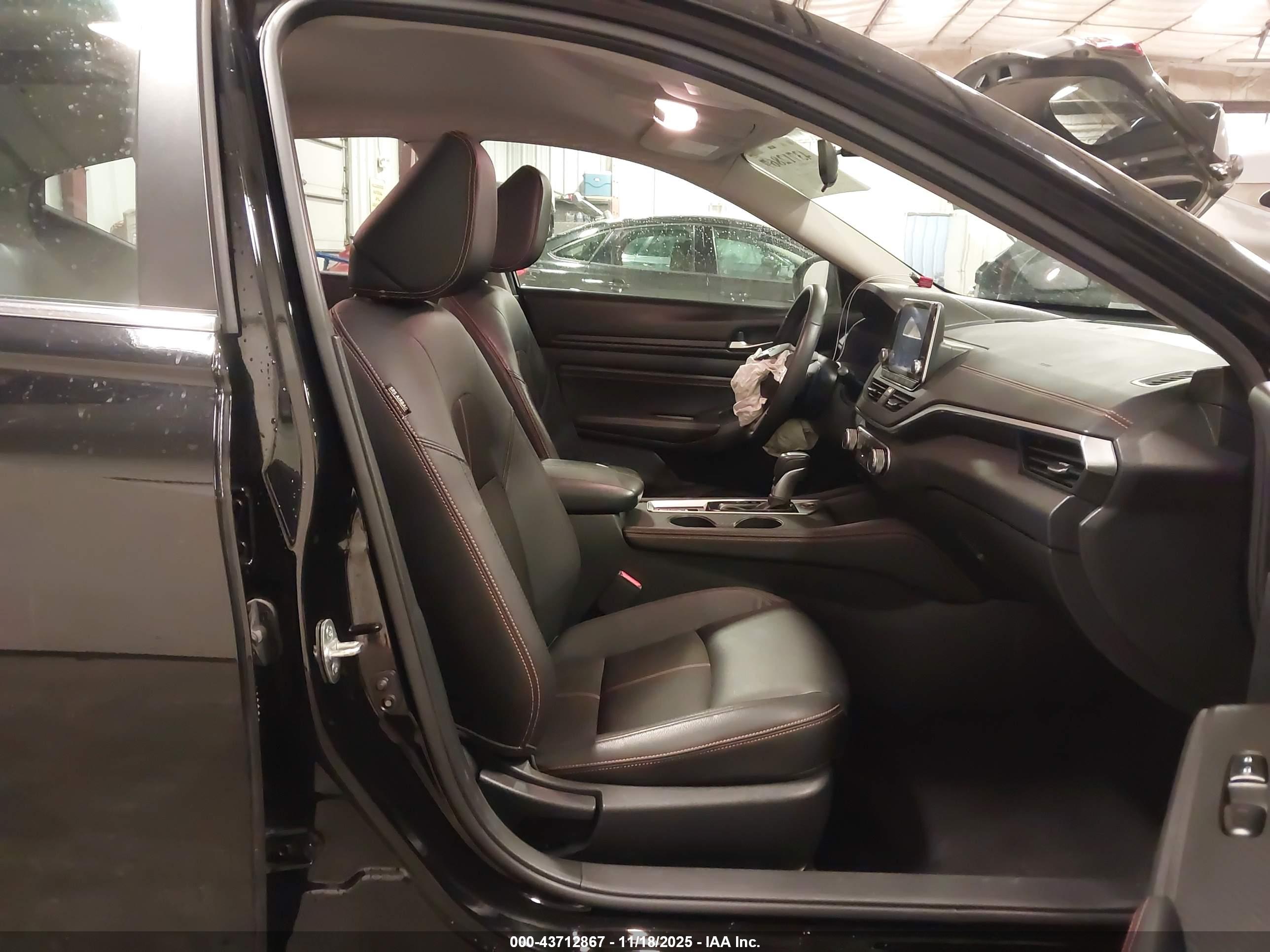 NISSAN ALTIMA image 5