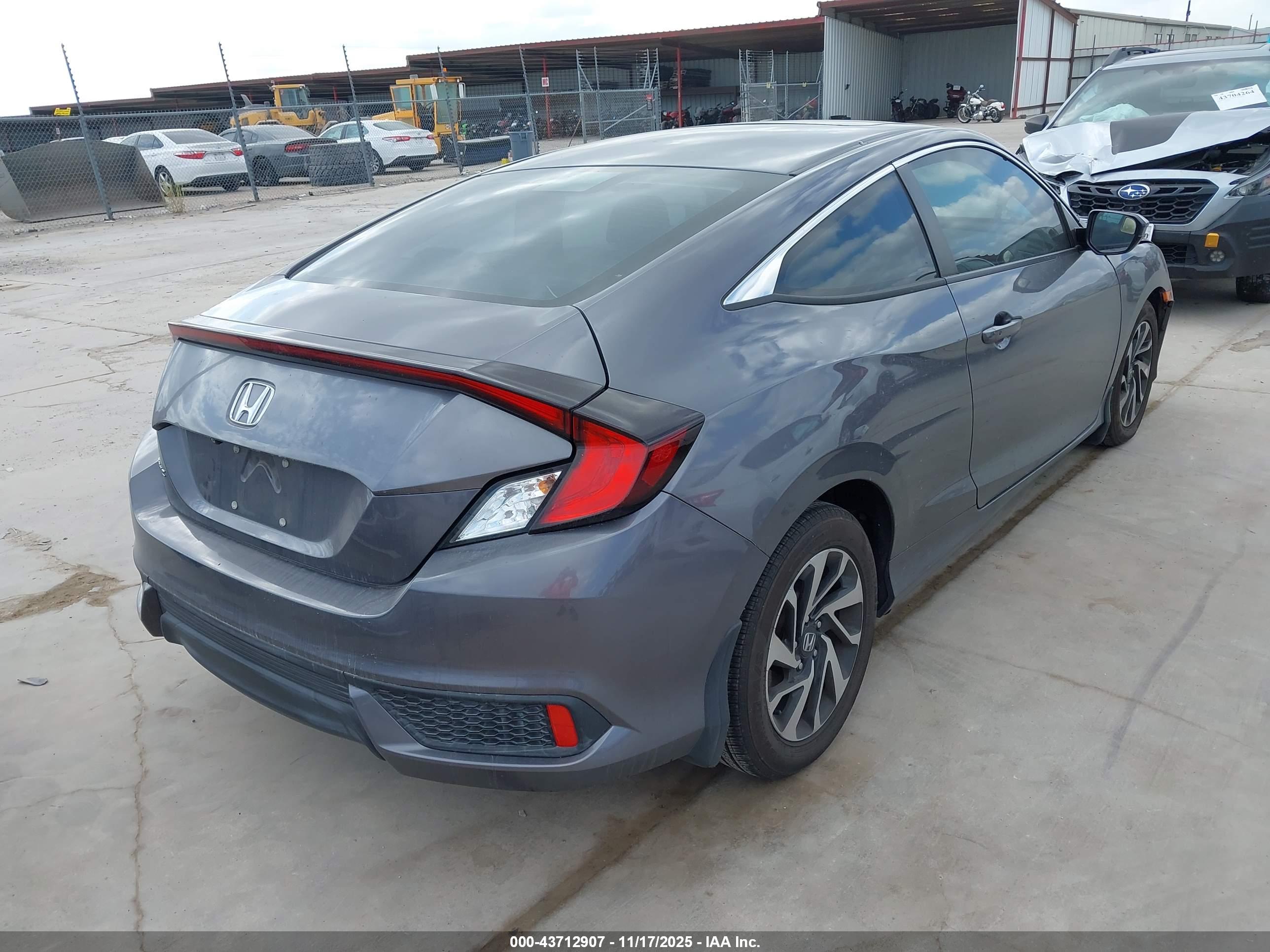 HONDA CIVIC image 4