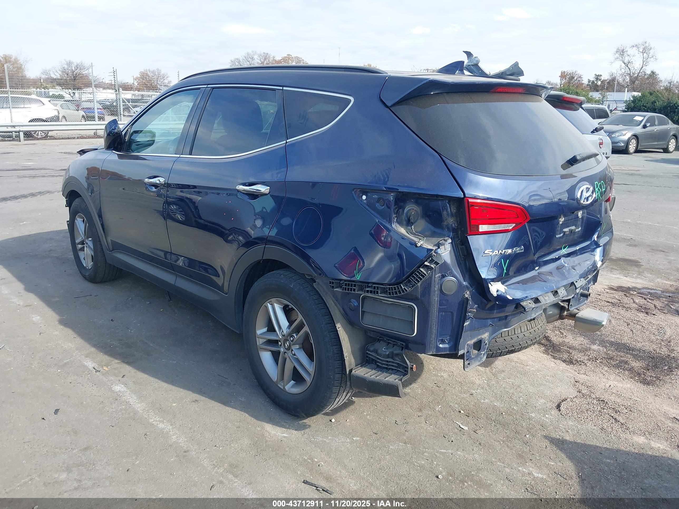 HYUNDAI SANTA image 3
