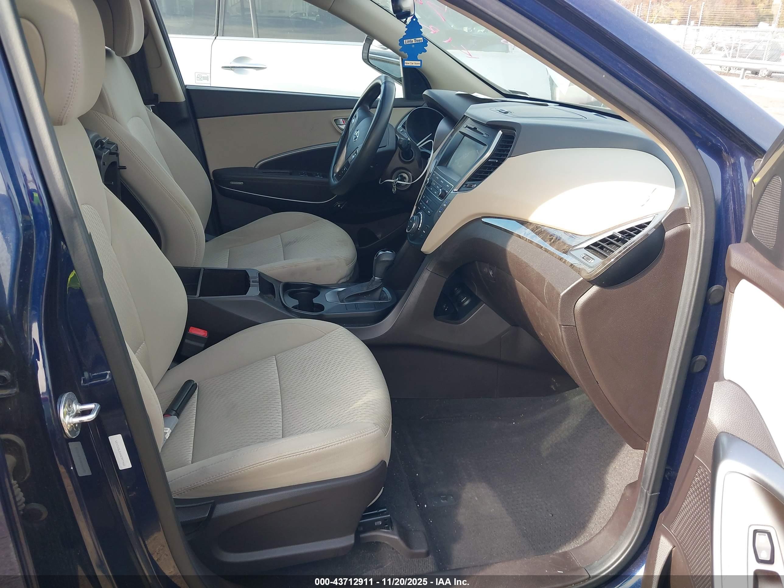 HYUNDAI SANTA image 5