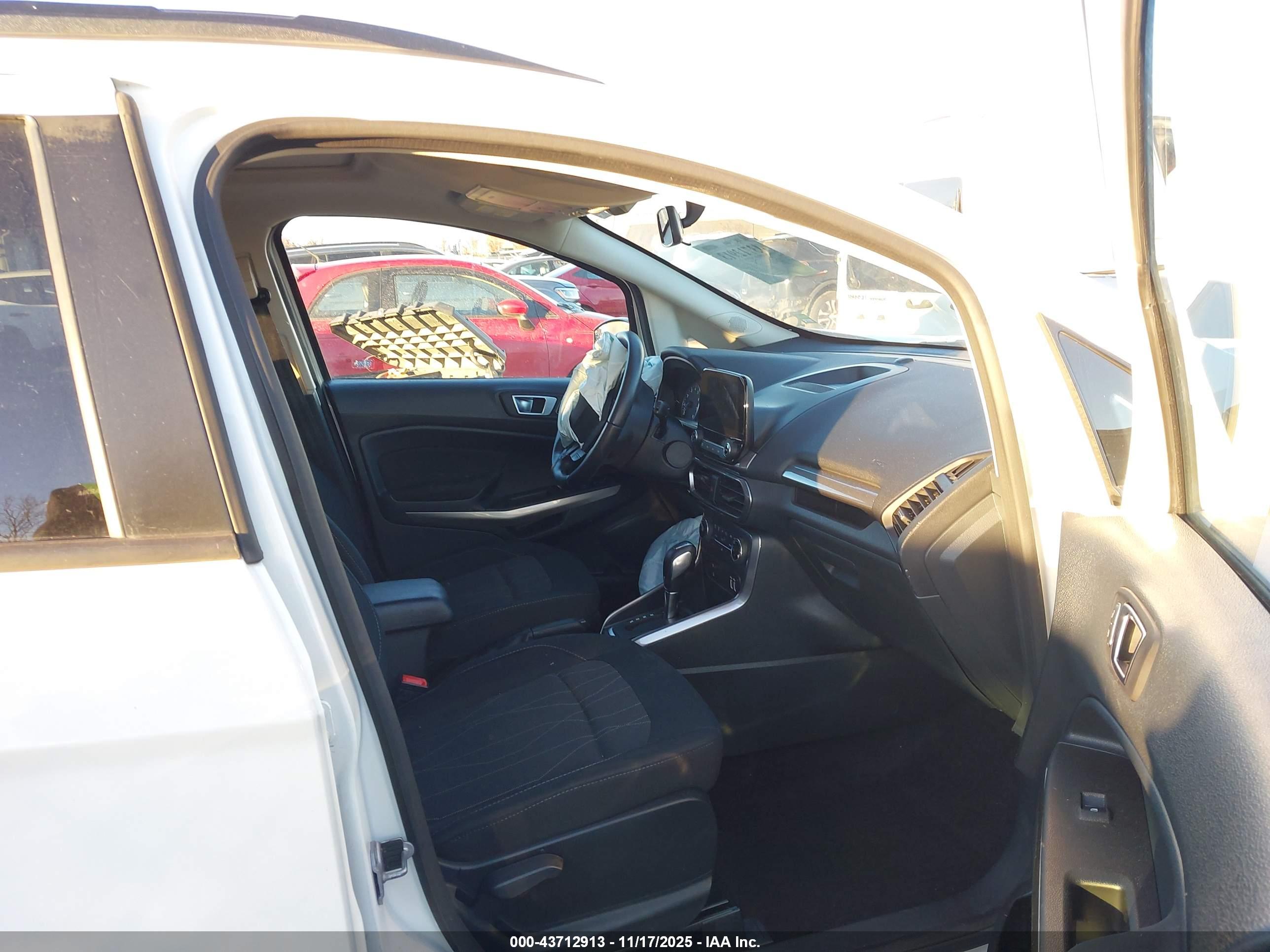 FORD ECOSPORT image 5