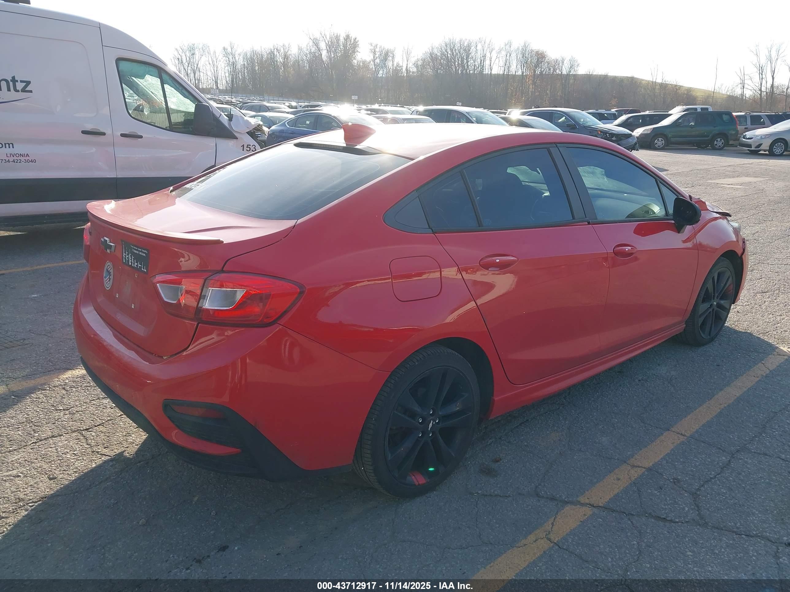 CHEVROLET CRUZE image 4