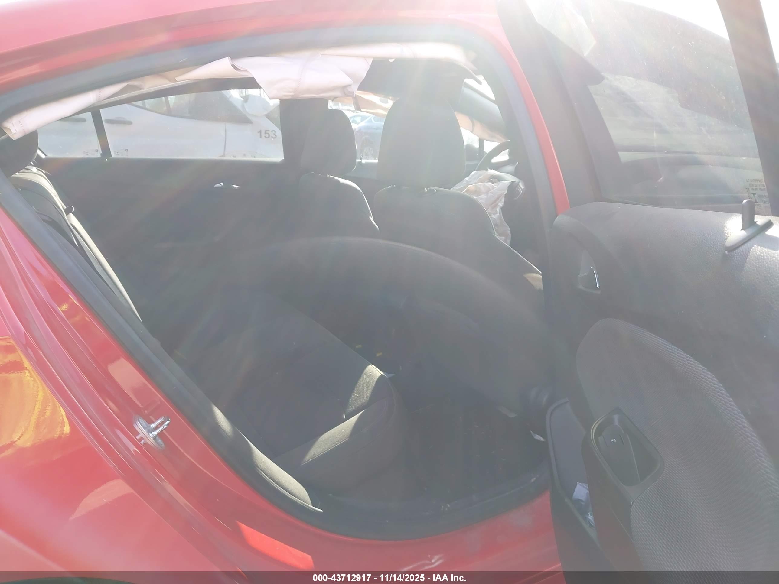 CHEVROLET CRUZE image 8